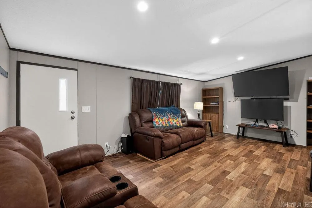 Property at 137 Blakemore  Road - Image 17