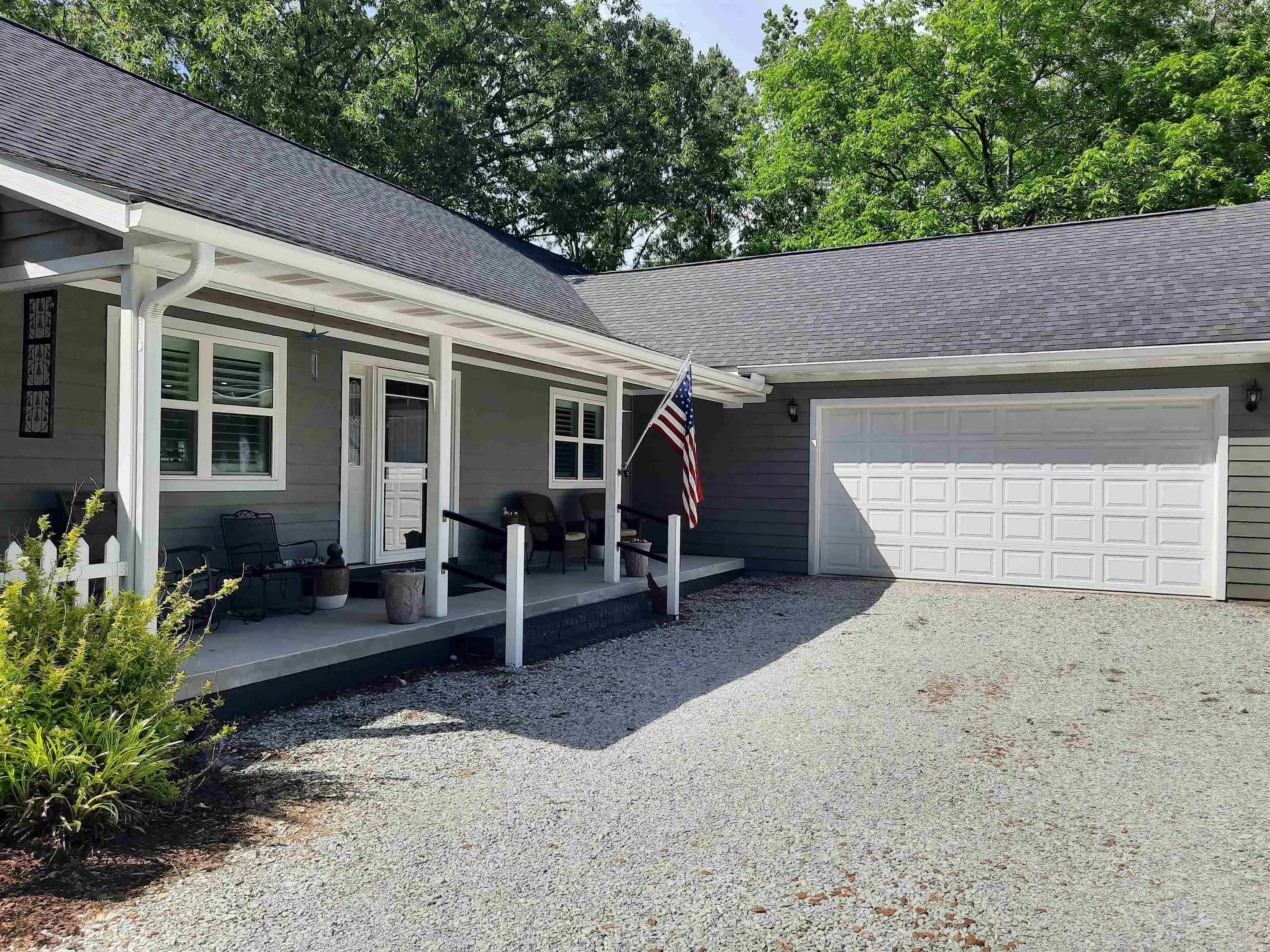 Property at 503  Harding - Image 8