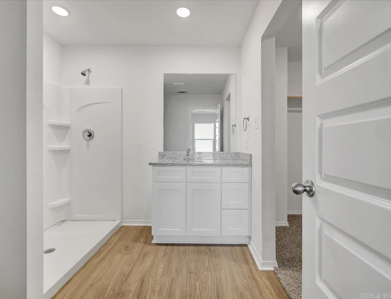 Property at 330  Moonlight graham - Image 19