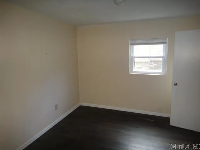 Property at 609 W Vine - Image 12