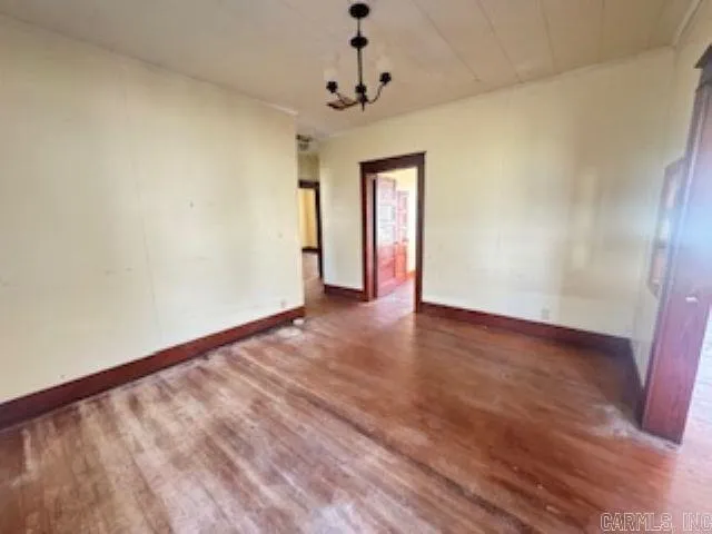 Property at 401 S  Moose - Image 15