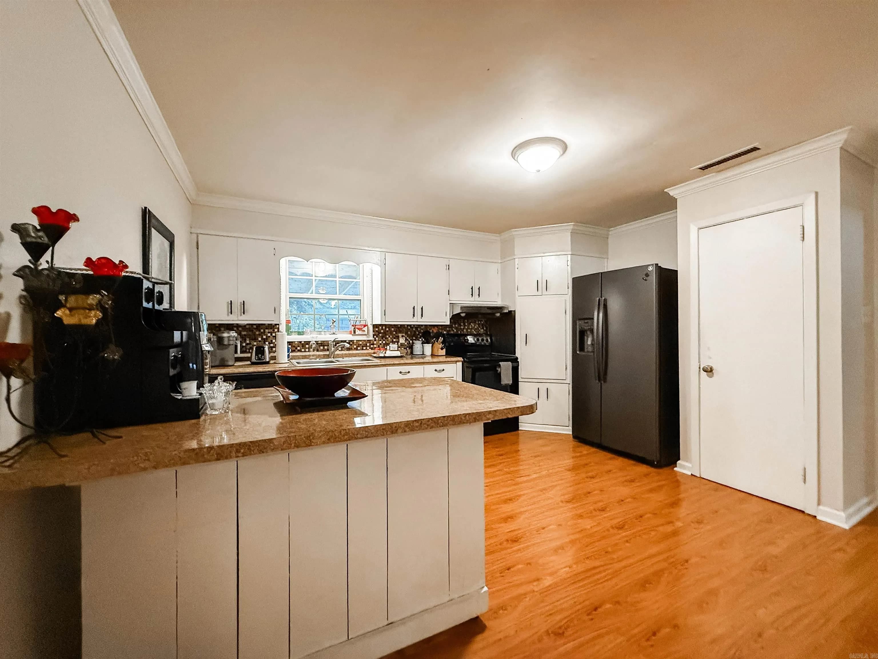 Property at 320  Mildred dr - Image 11