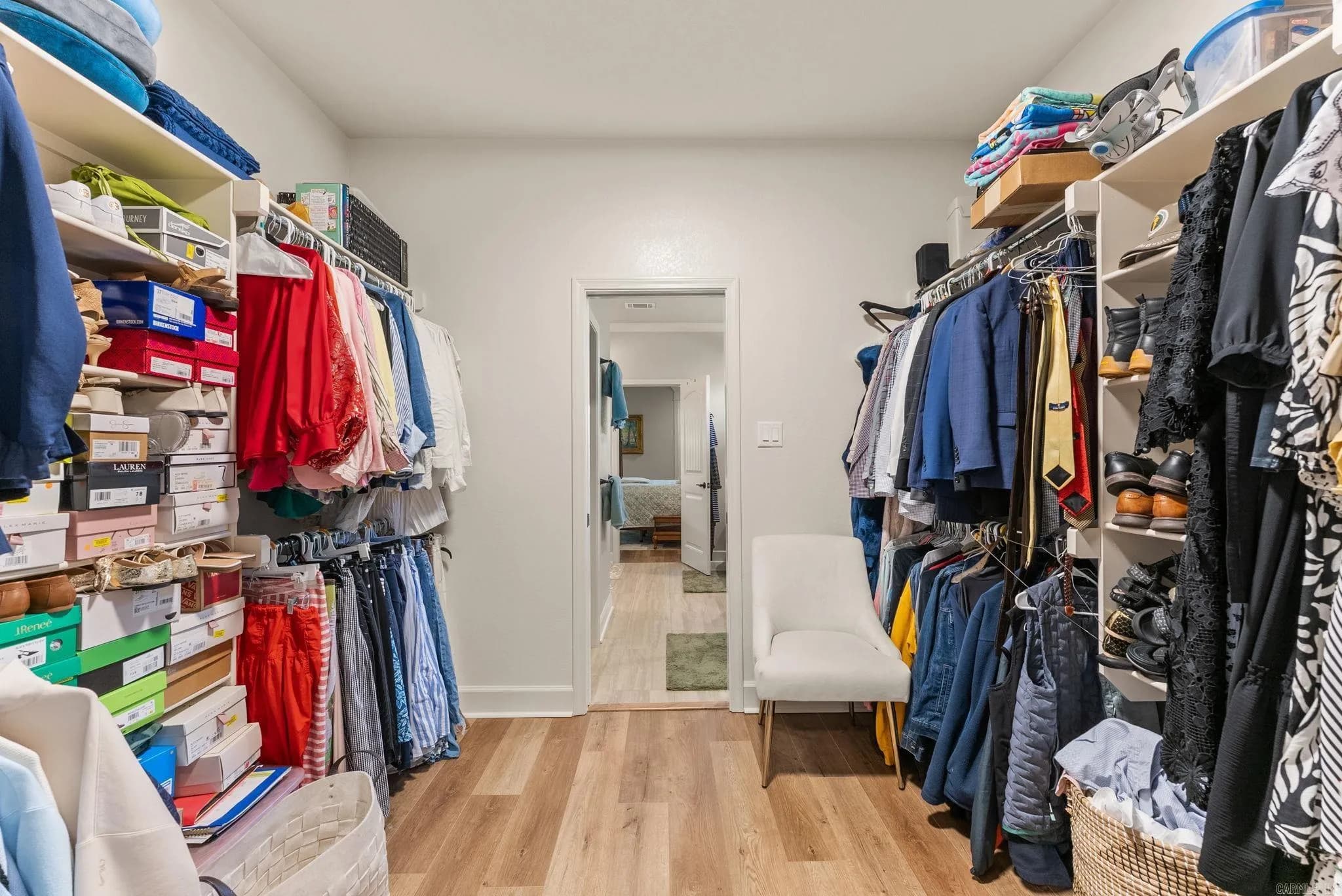 Property at 672  Feldspar - Image 24