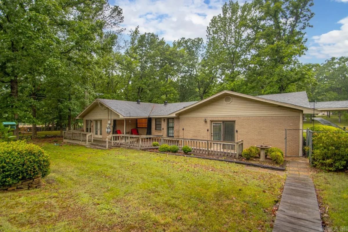 Property at 4116  Front - Image 40