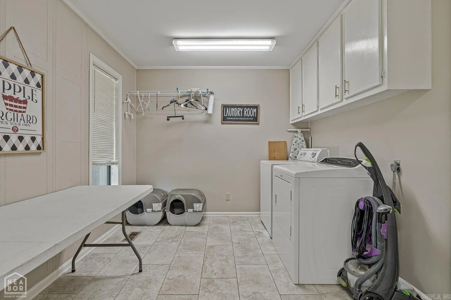 Property at 1001  Northwood - Image 19