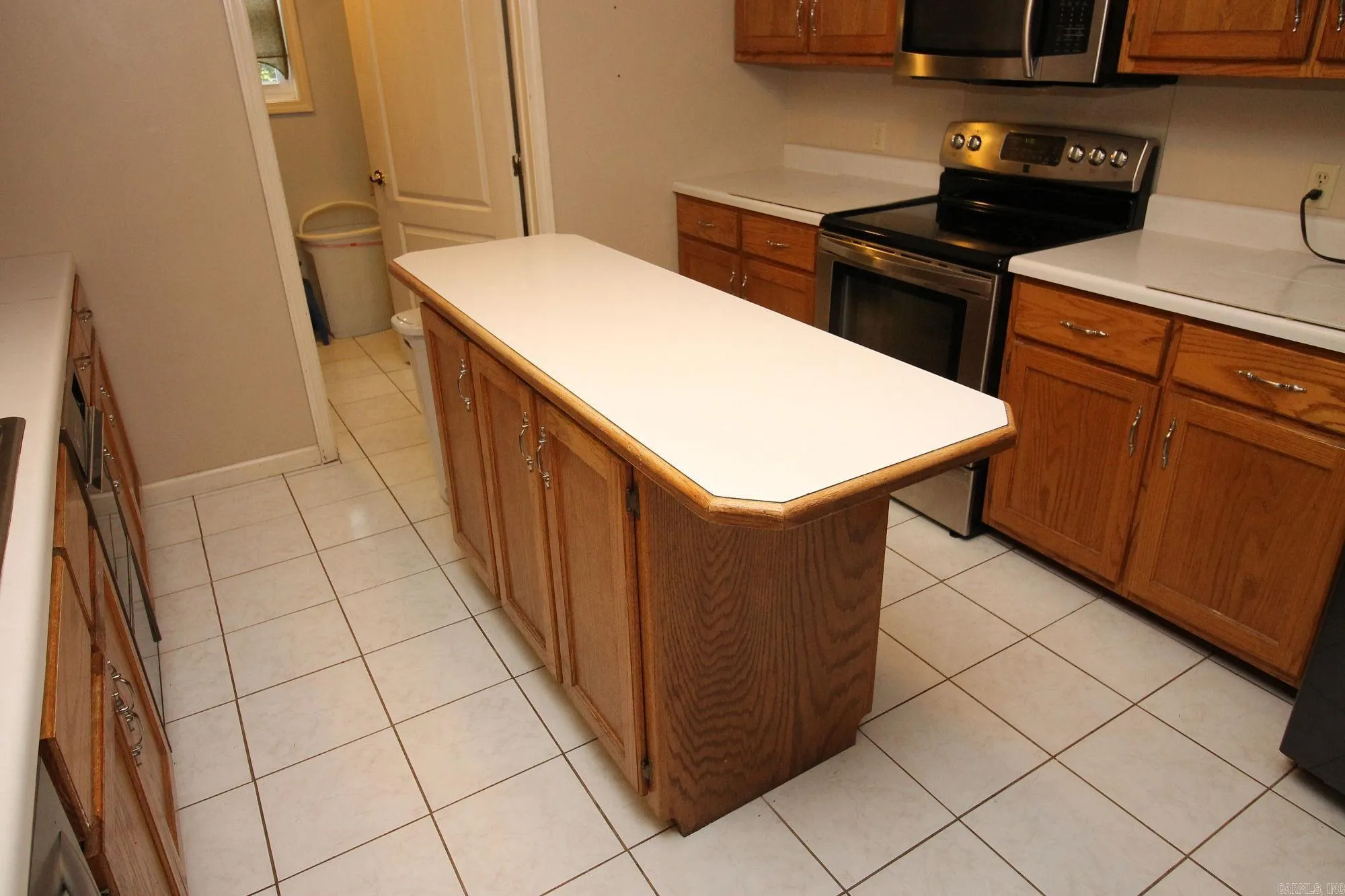 Property at 1201  Daniel dr. - Image 8