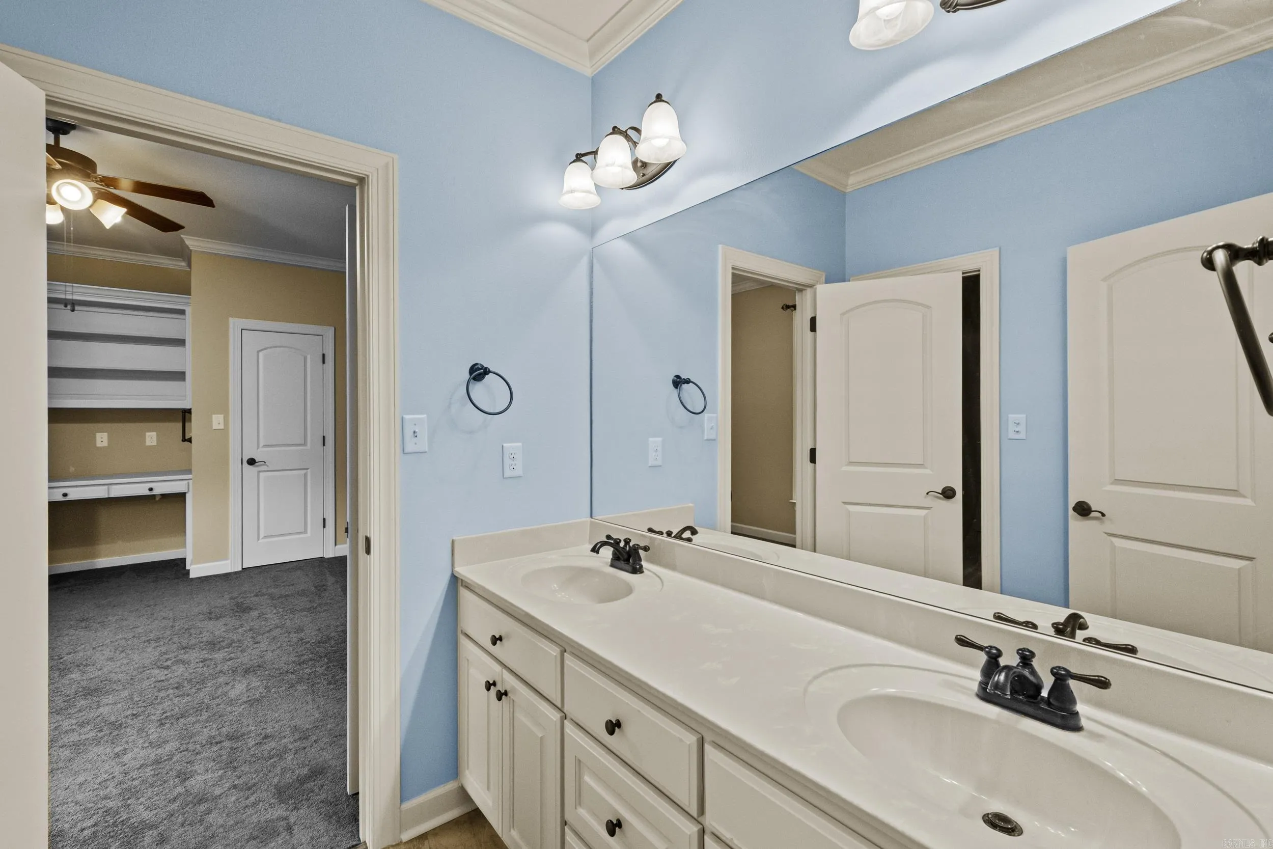 Property at 118  Lake valley drive - Image 32