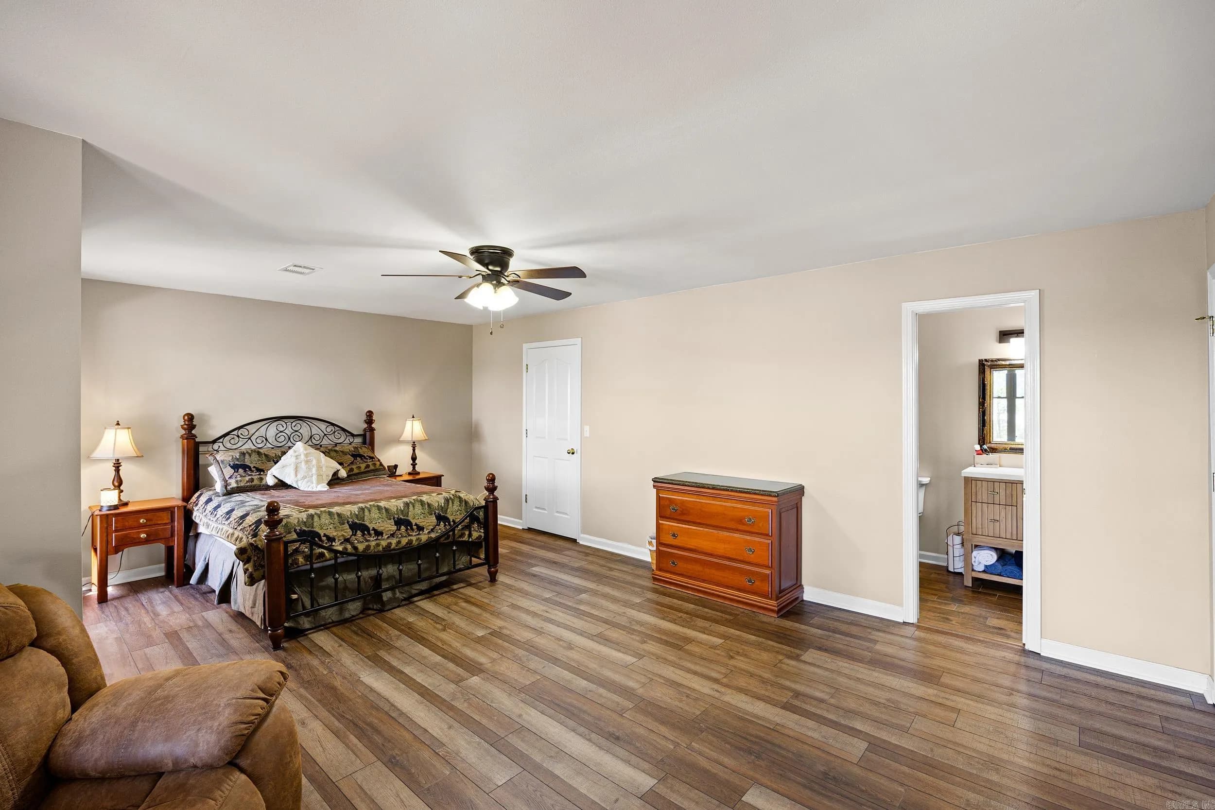 Property at 8 E Ridgeline - Image 38