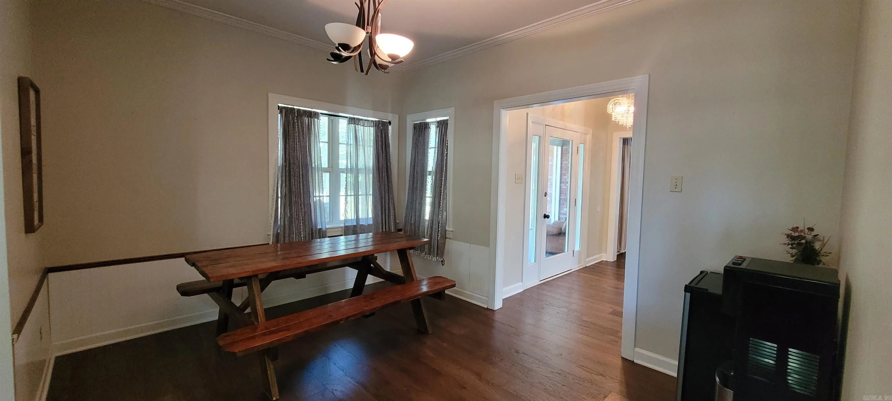 Property at 1601  Weldon - Image 27