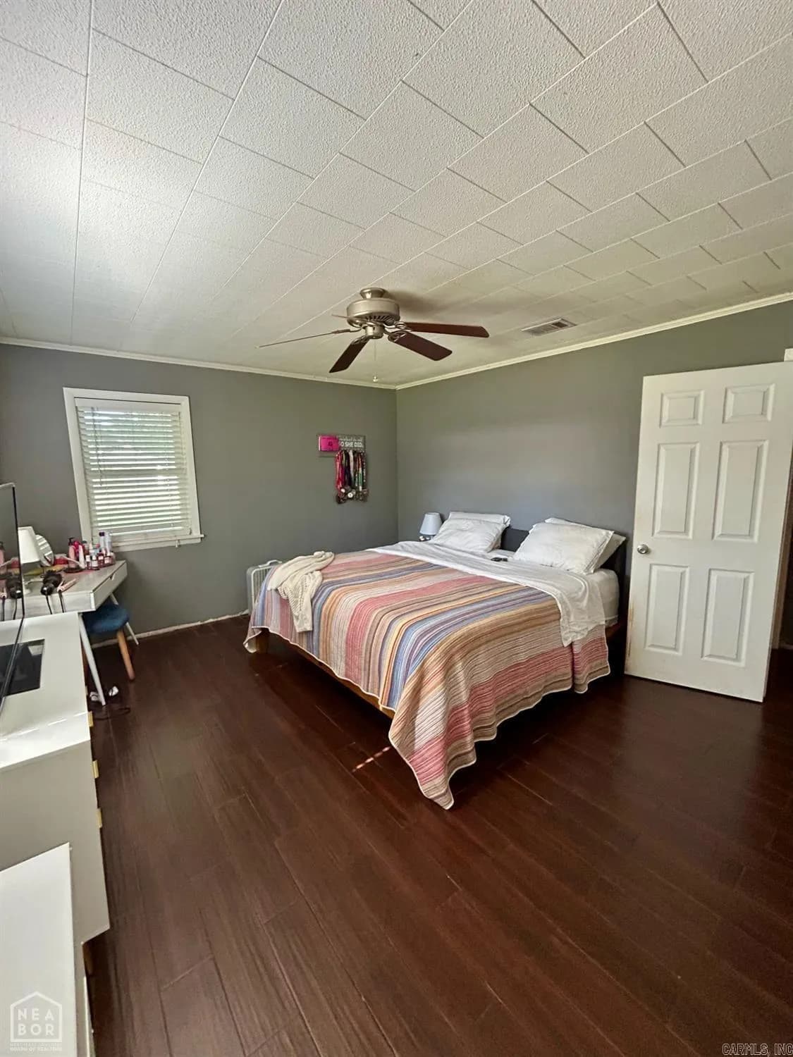 Property at 108 N Pecan - Image 4
