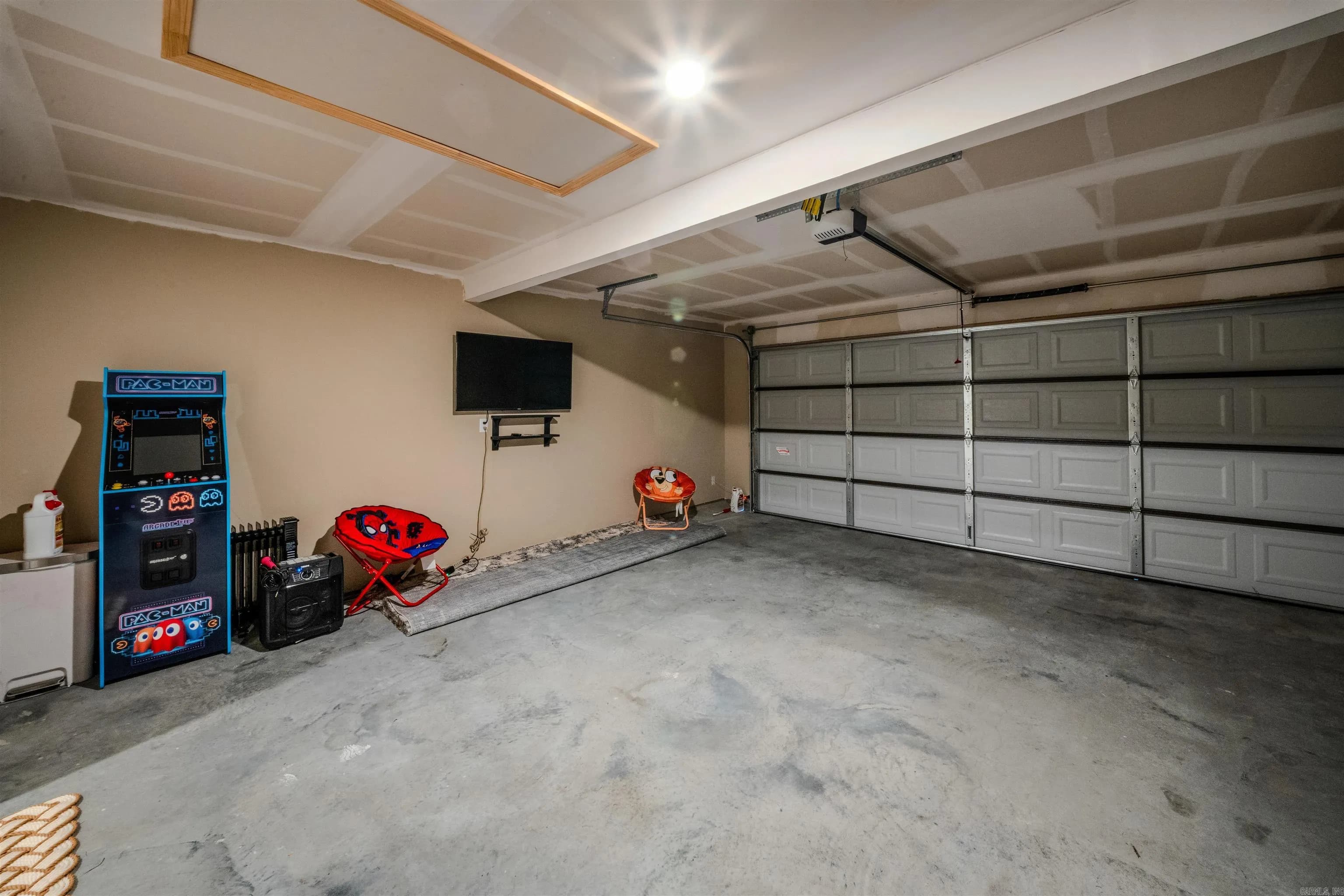 Property at 11078  River valley - Image 36