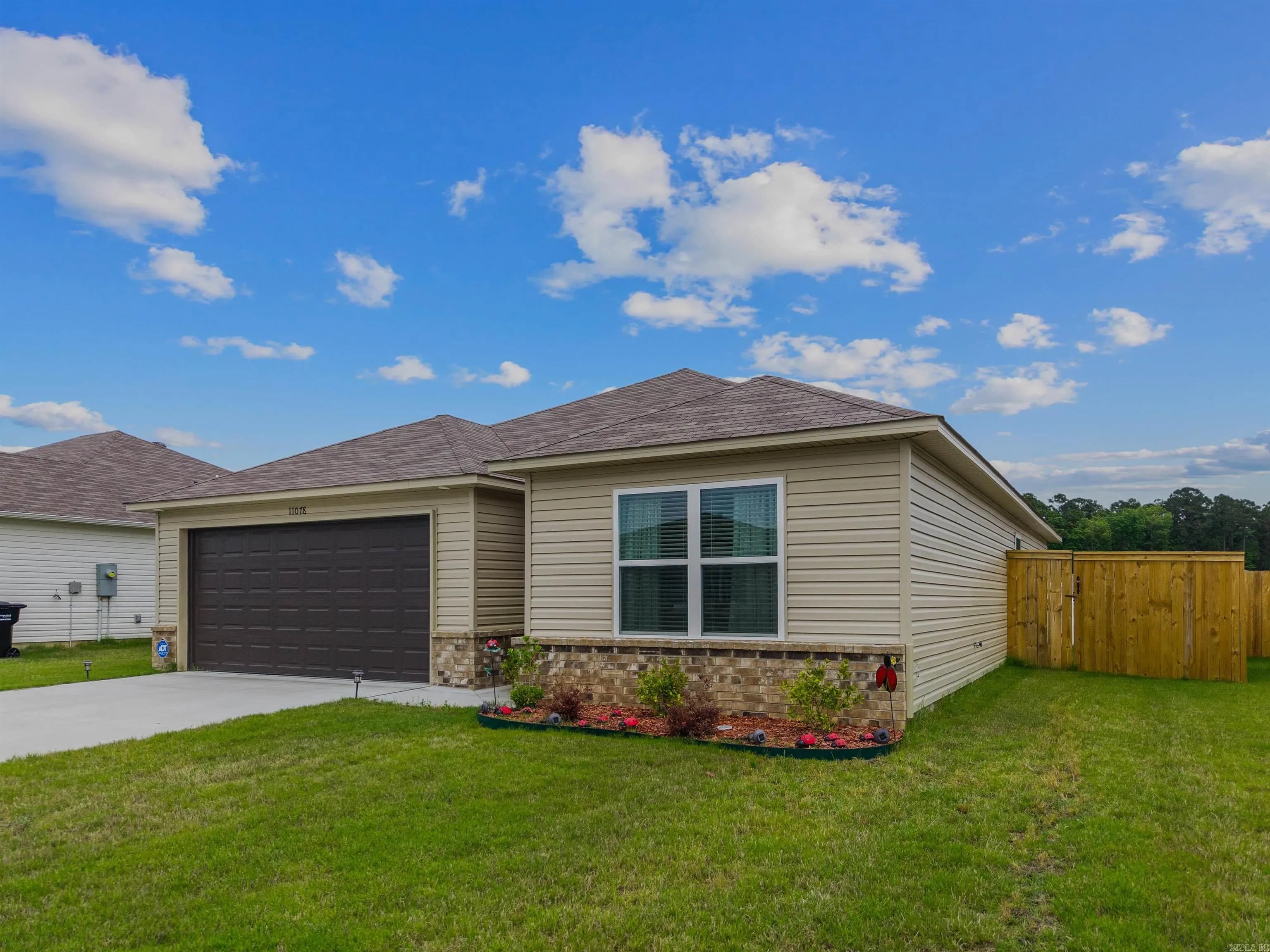 Property at 11078  River valley - Image 45