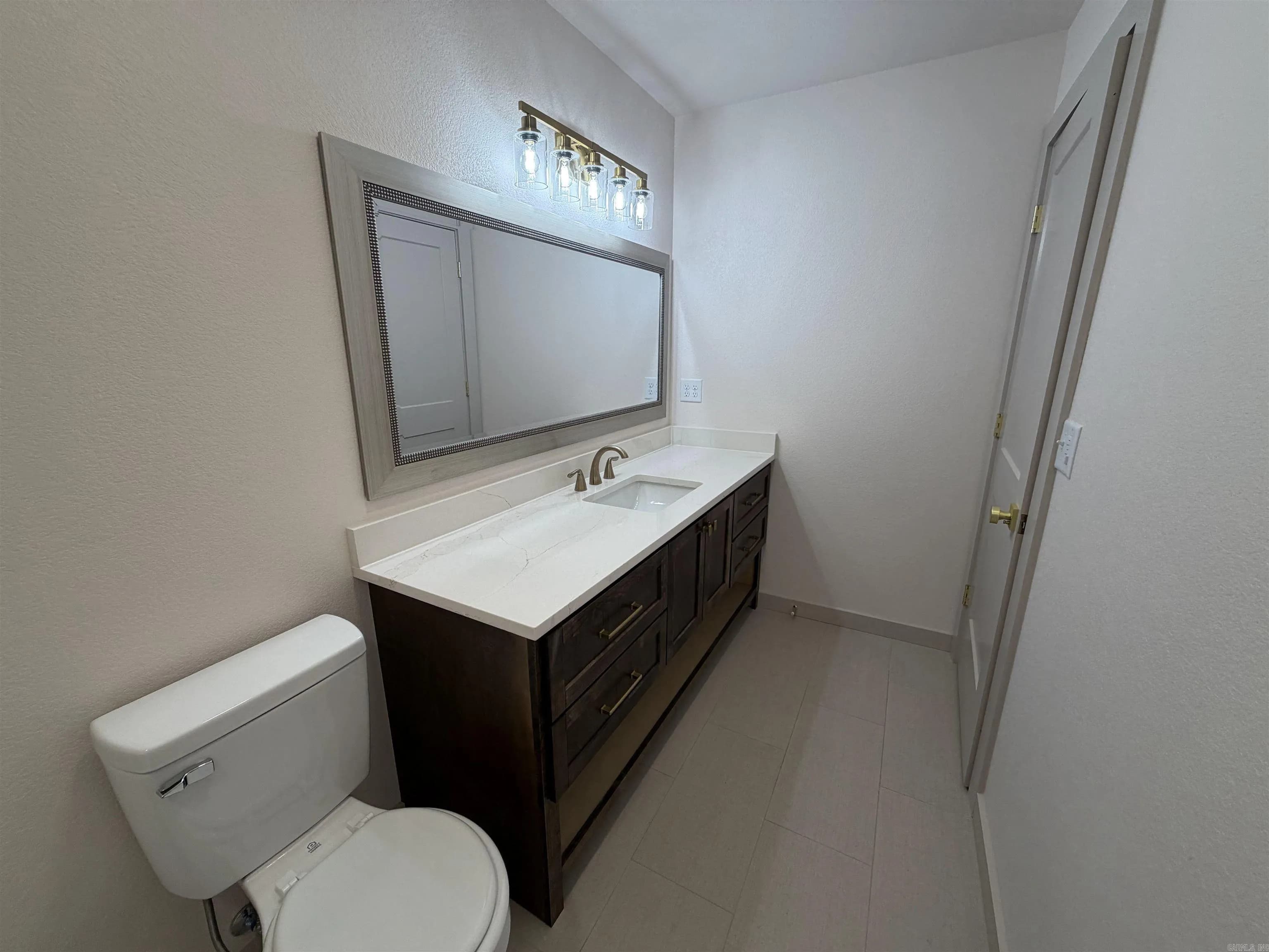Property at 210  Gary drive - Image 35
