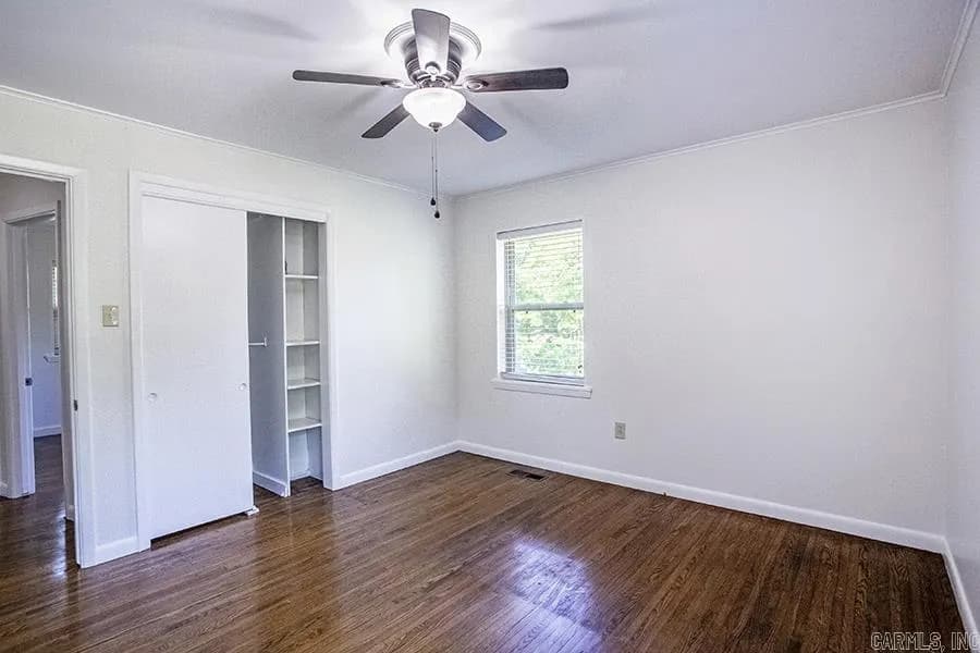 Property at 3806  Idlewild - Image 24