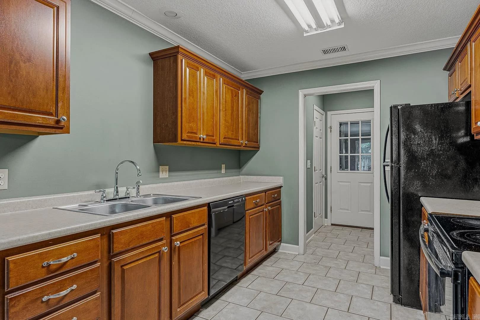 Property at 900  Craighills - Image 12