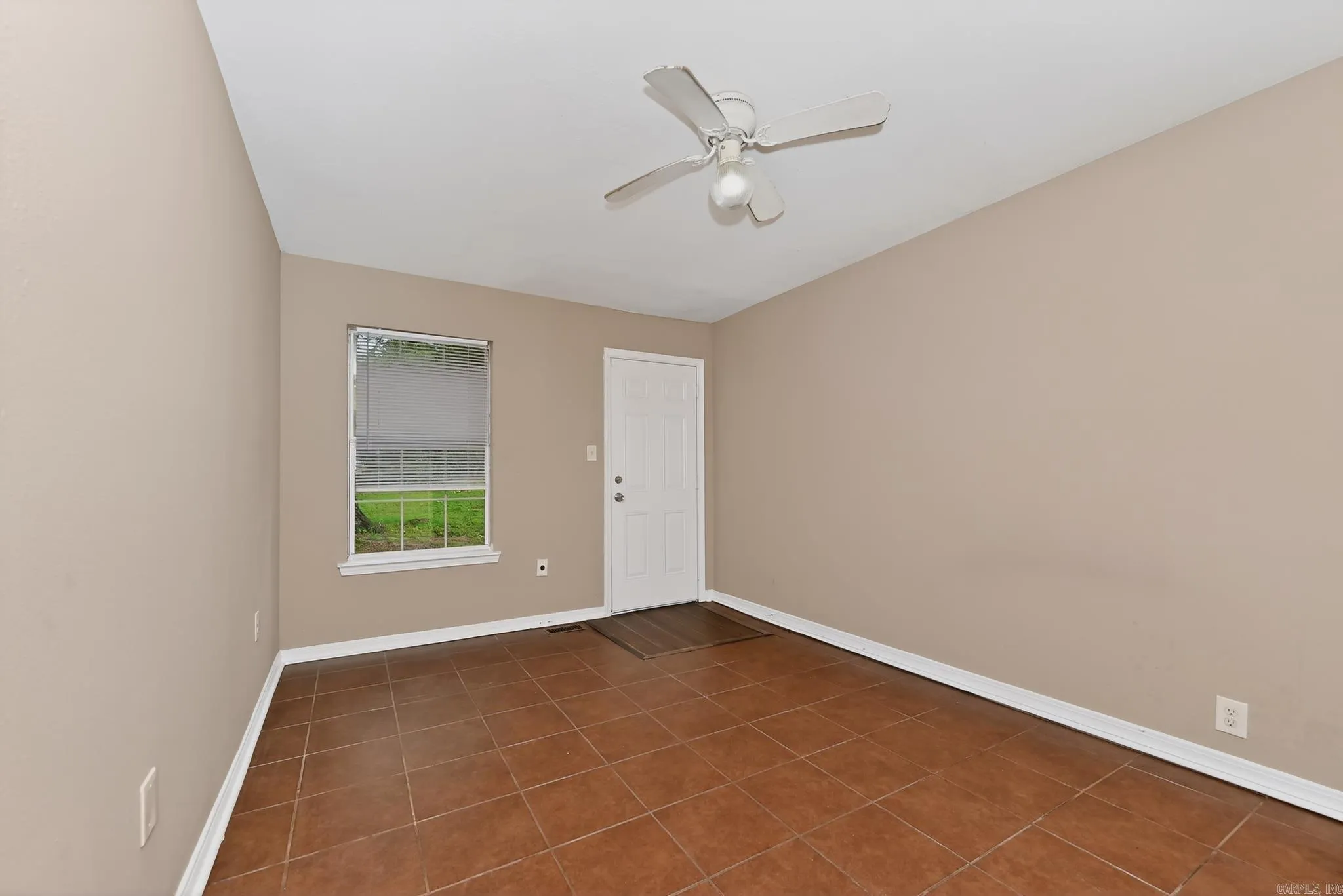 Property at 2700  Jefferson - Image 36