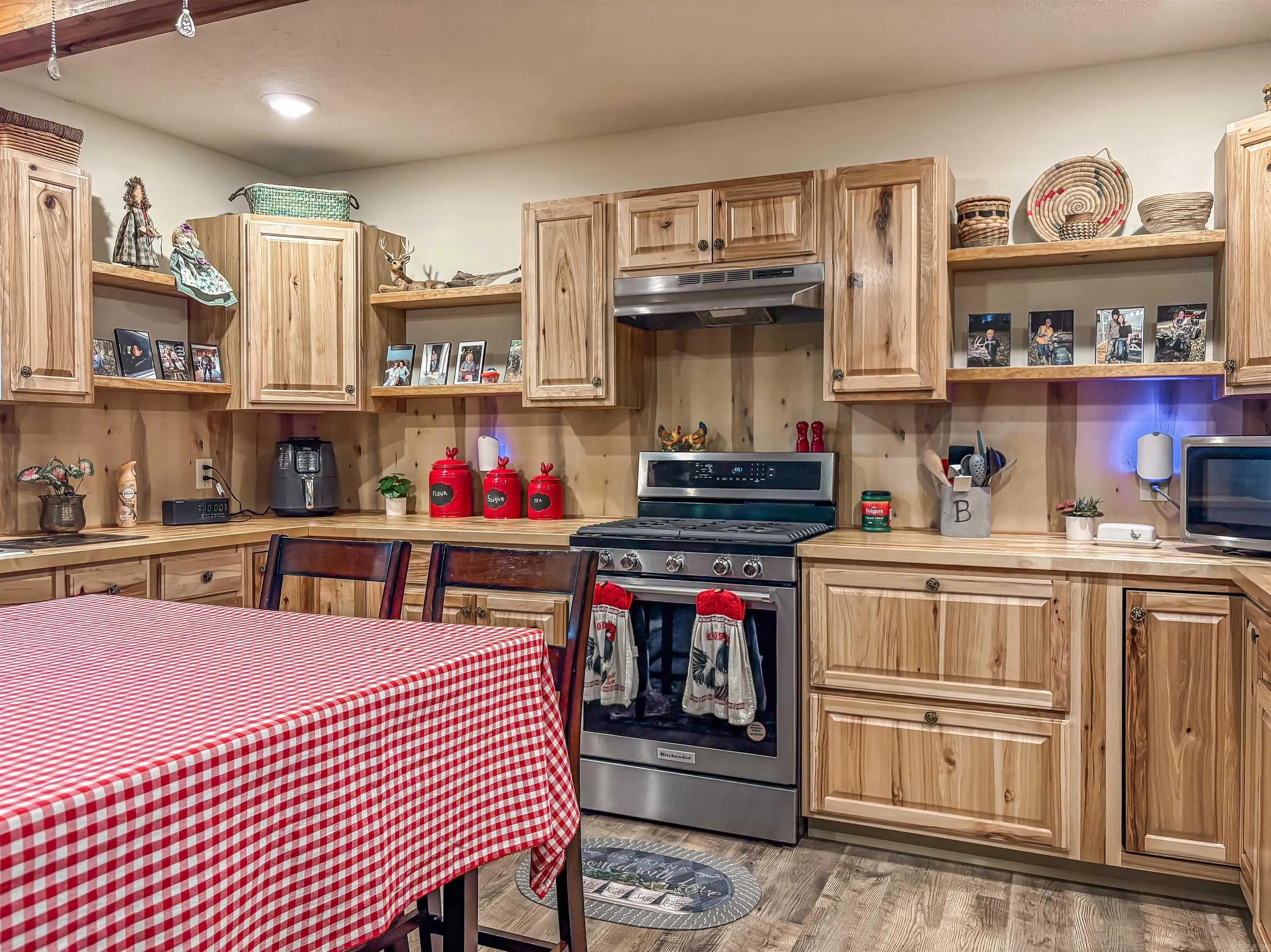 Property at 823  Mc 164 - Image 27