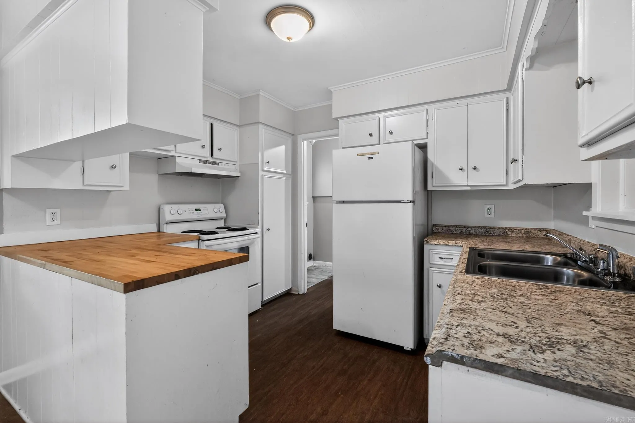 Property at 9923  Chicot - Image 22