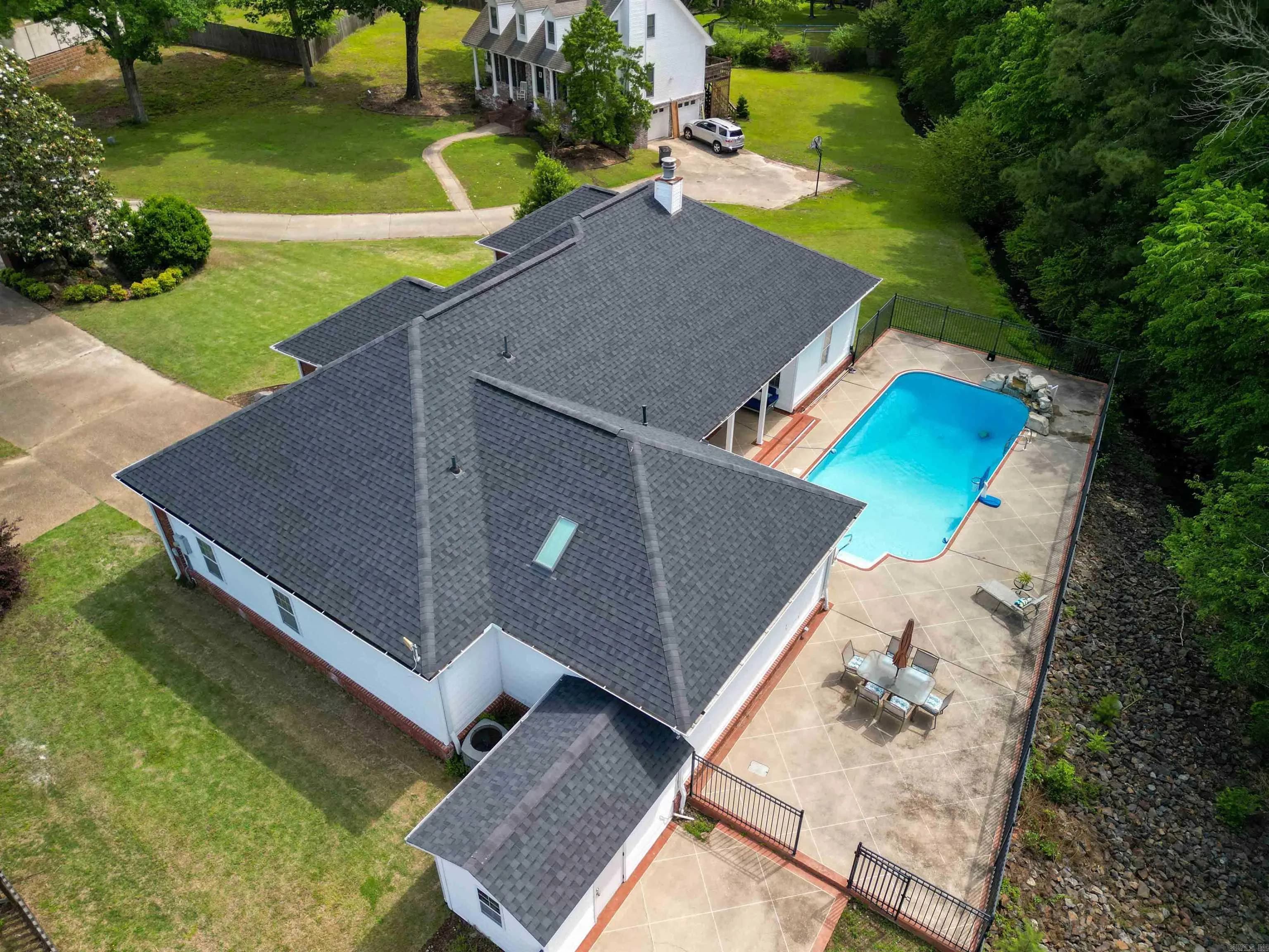 Property at 102  Raintree - Image 4
