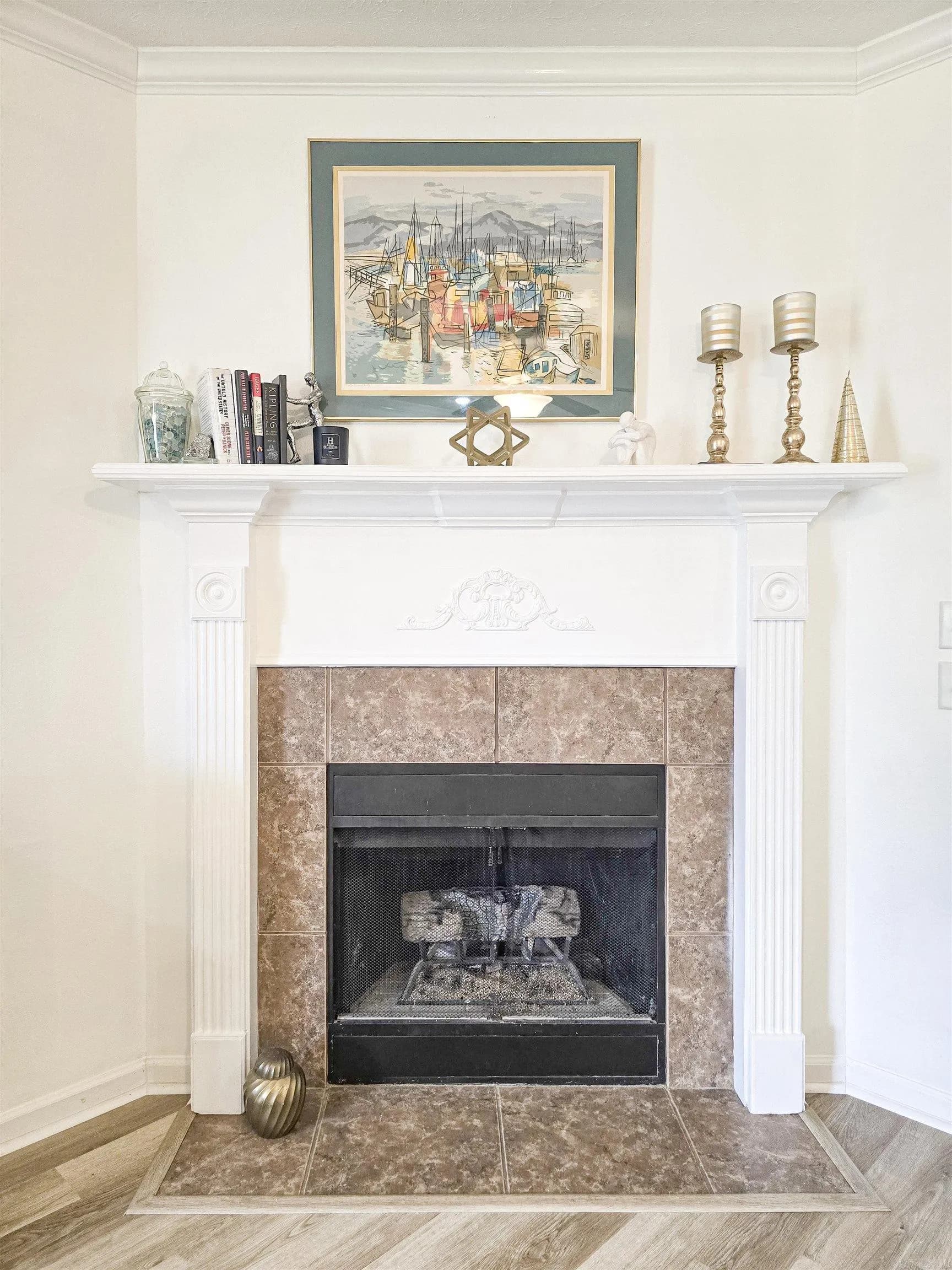 Property at 1685  Hosta - Image 7