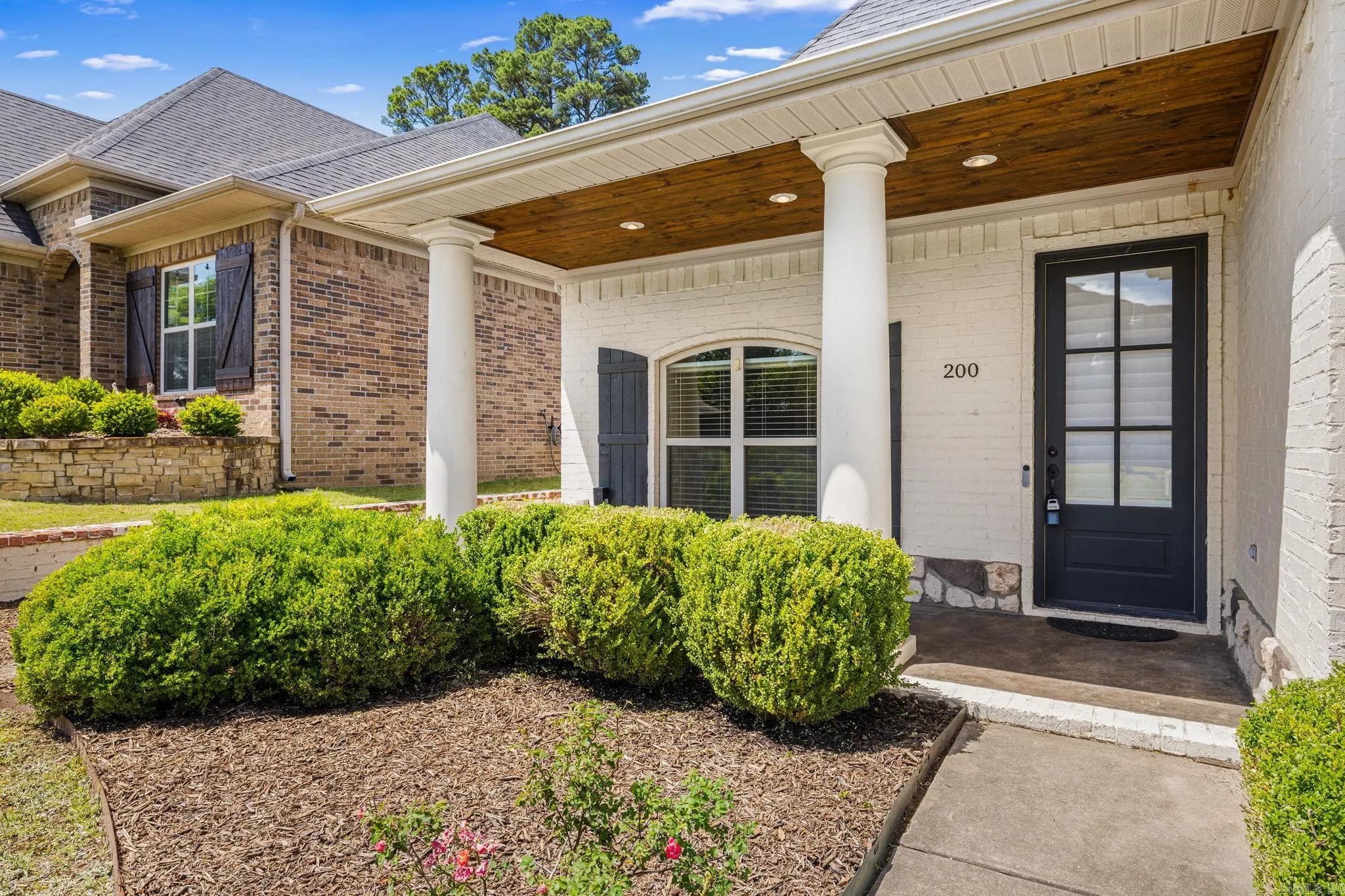 Property at 200  Garden valley - Image 4