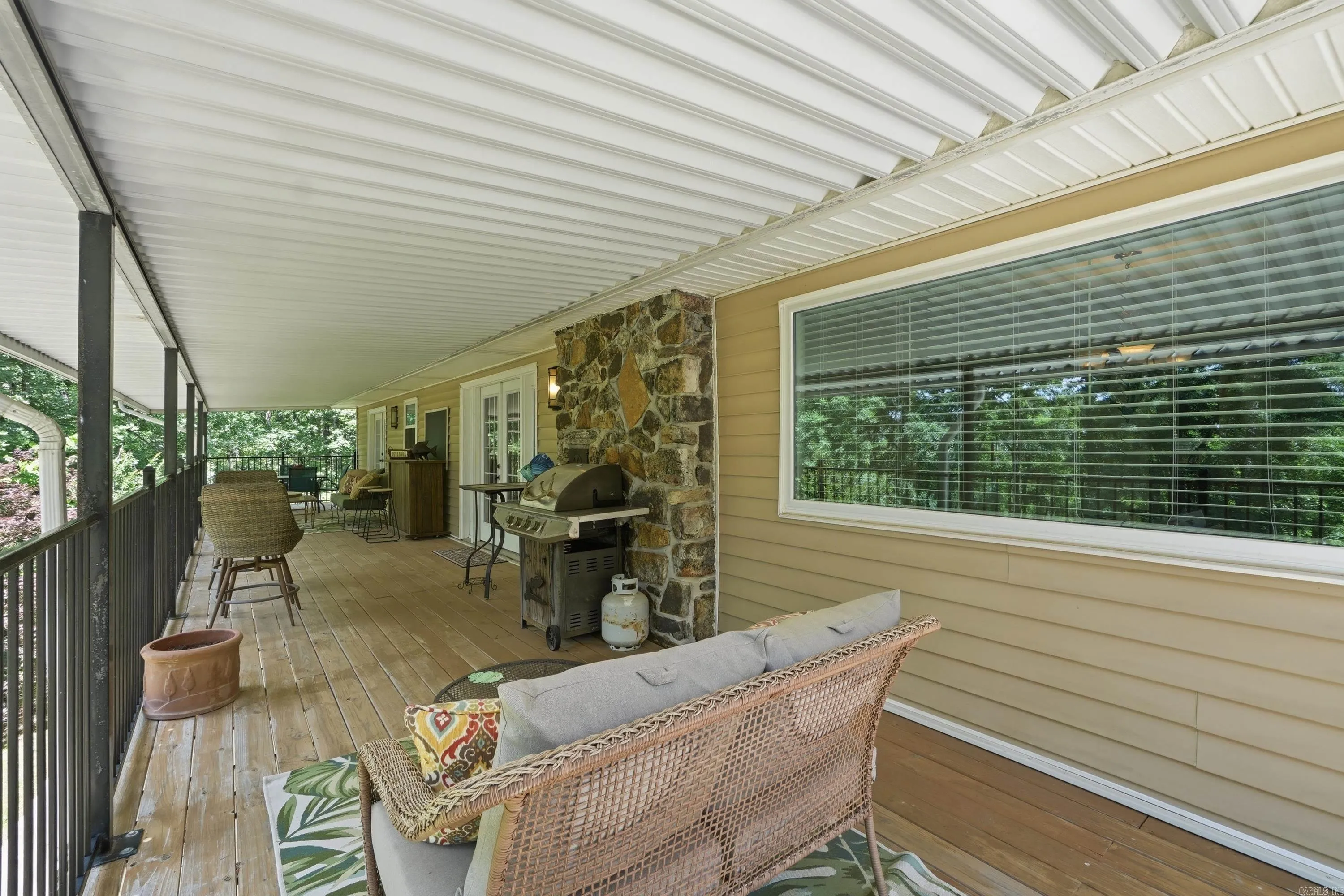 Property at 107  Hillside - Image 30