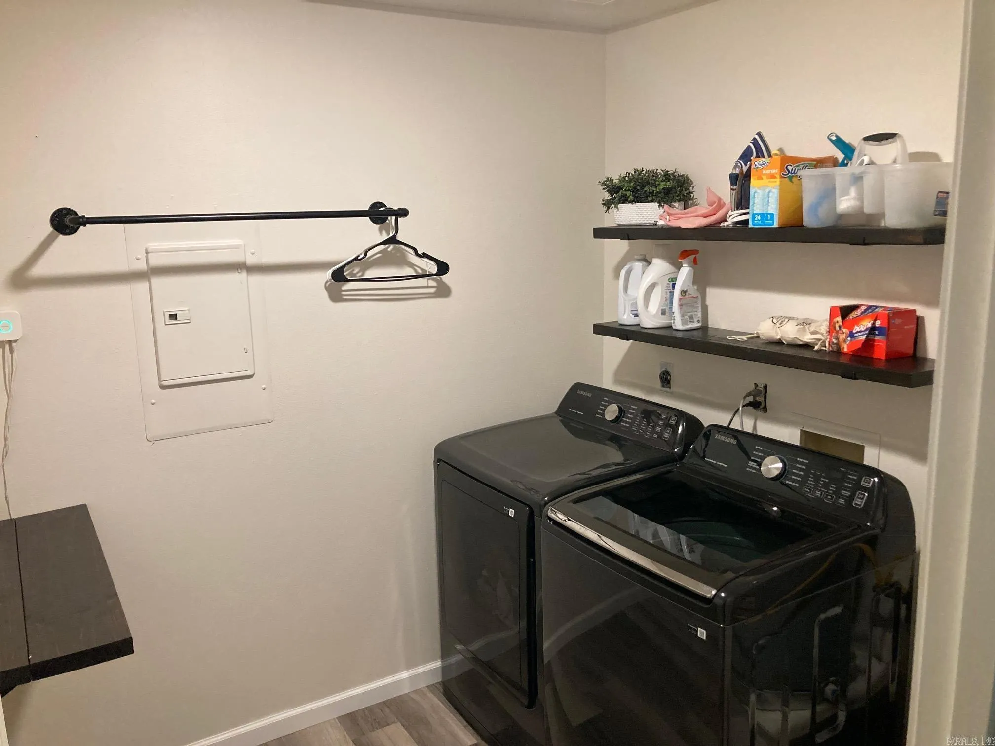 Property at 401  Lee - Image 27