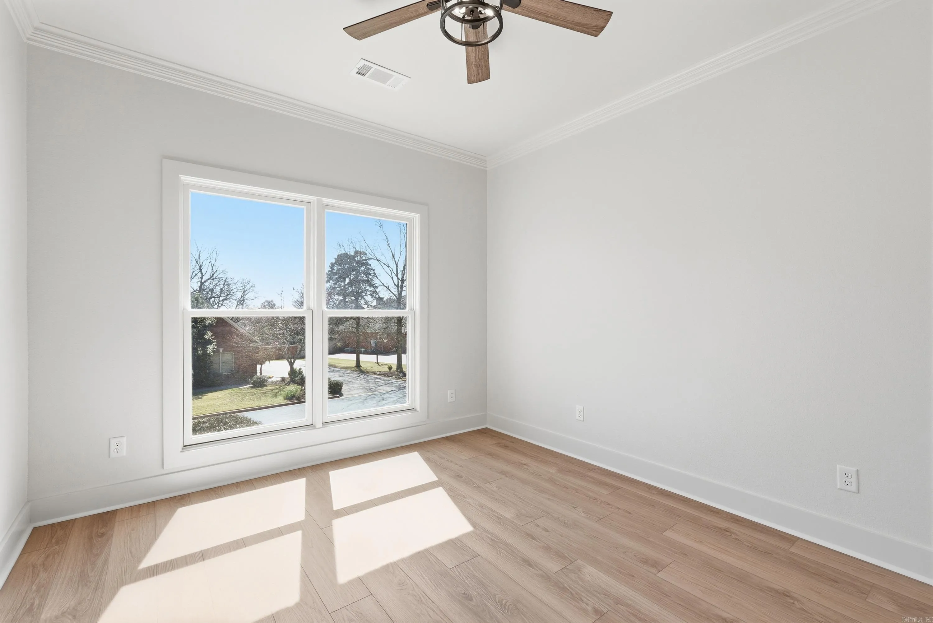 Property at 63  Talais - Image 32