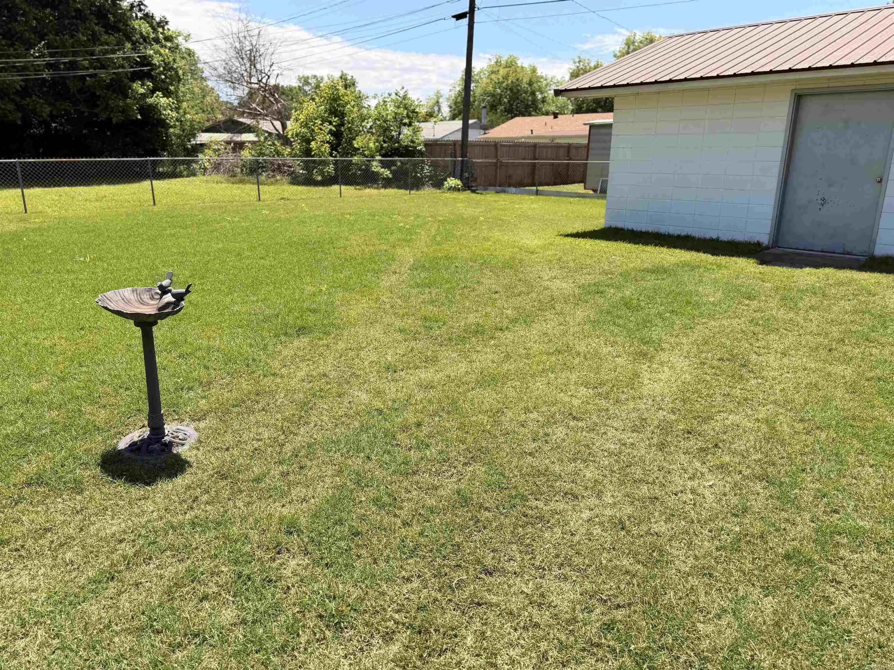 Property at 1302 S Utah - Image 24