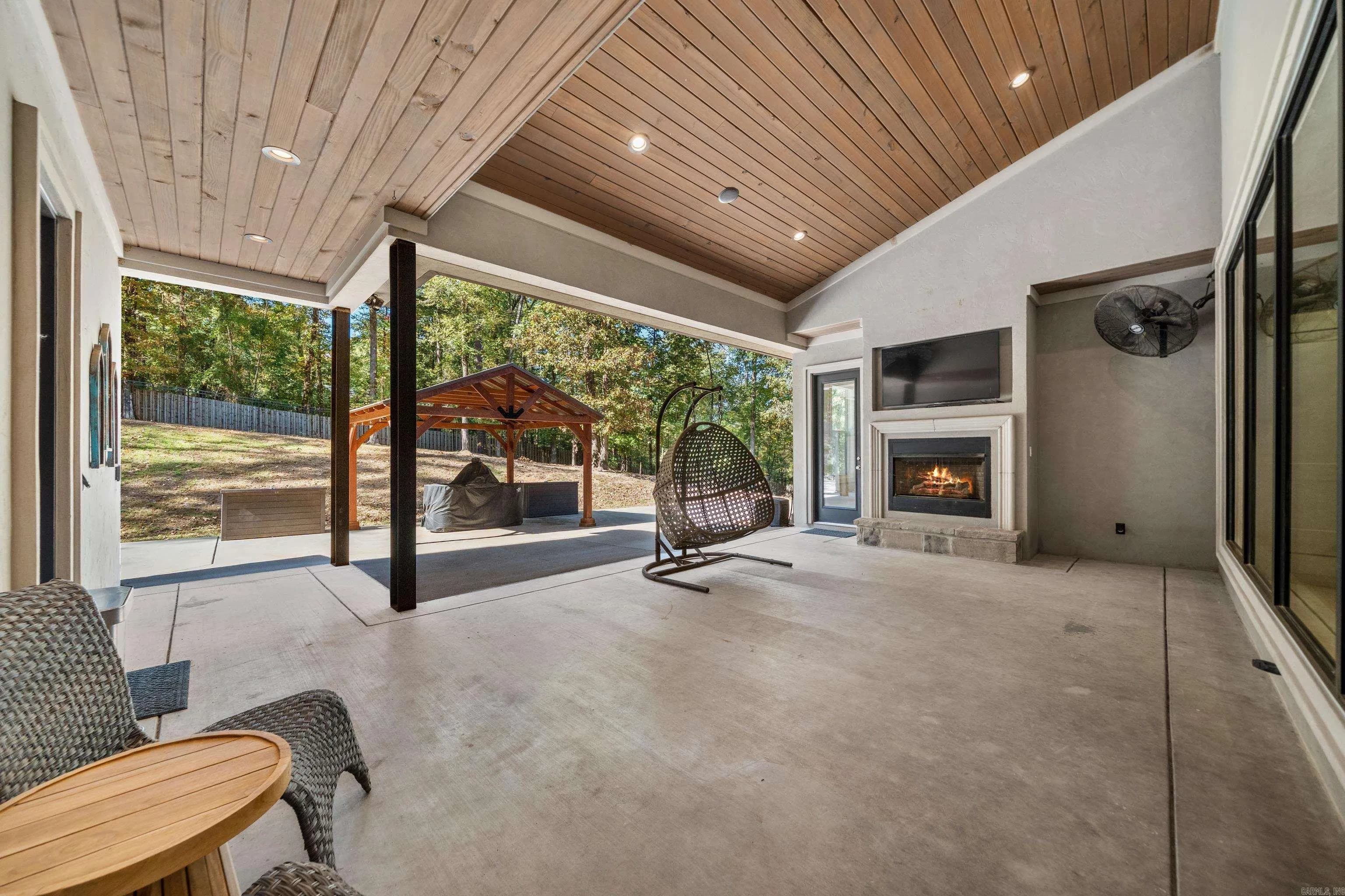 Property at 122  Gardens edge - Image 42