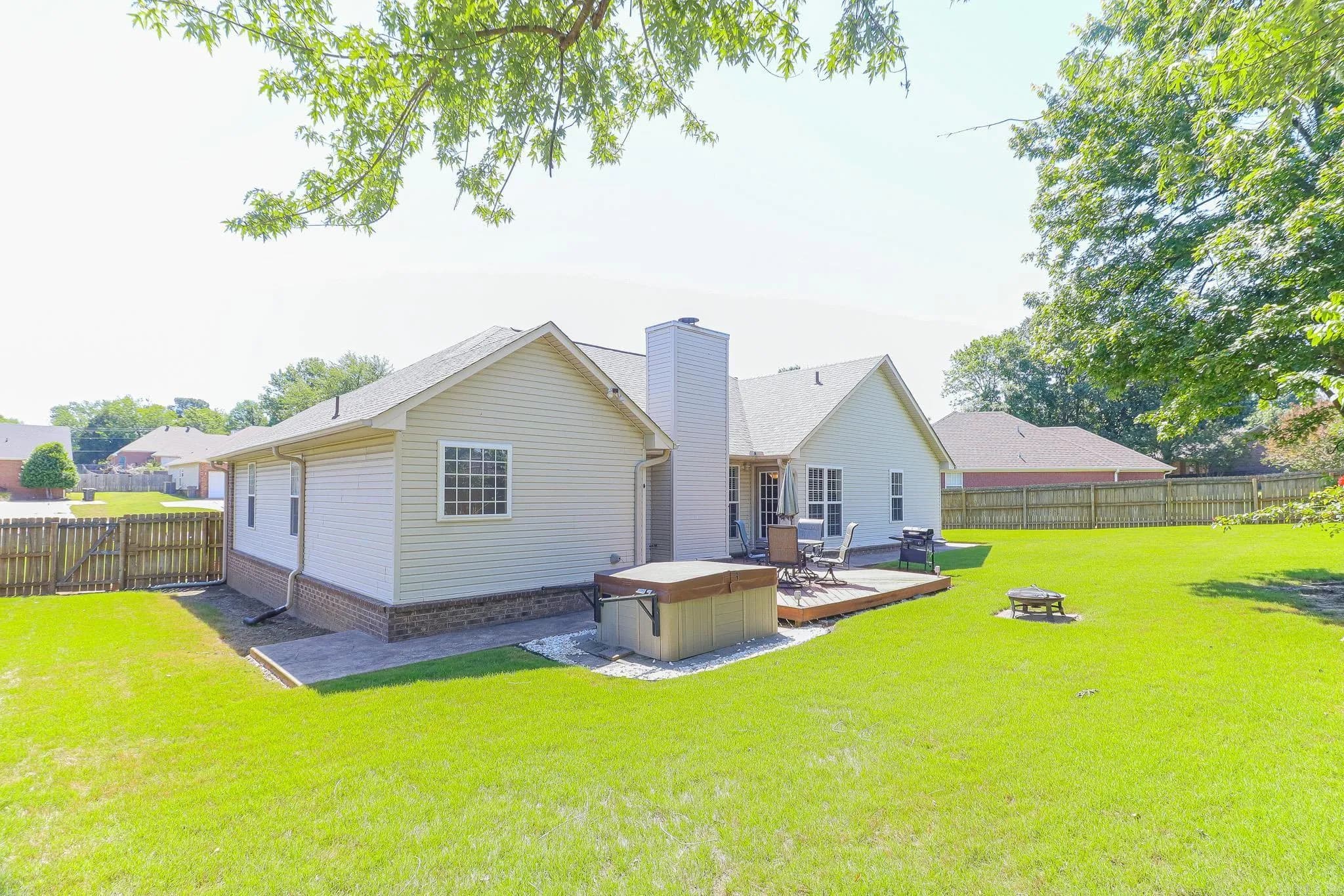 Property at 1009  Cypress springs - Image 33