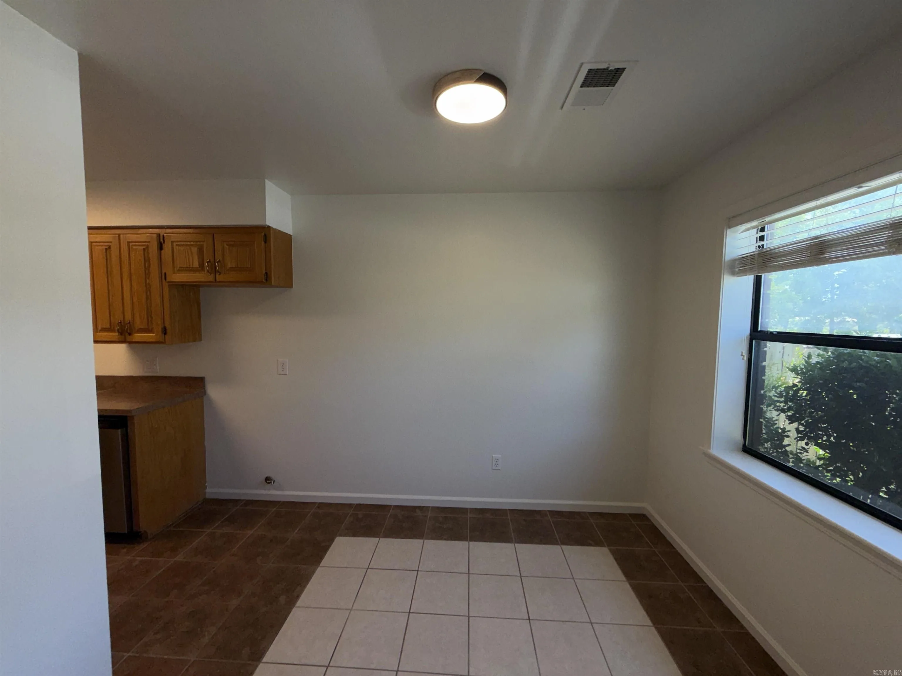 Property at 301  Hammond, E3 - Image 2