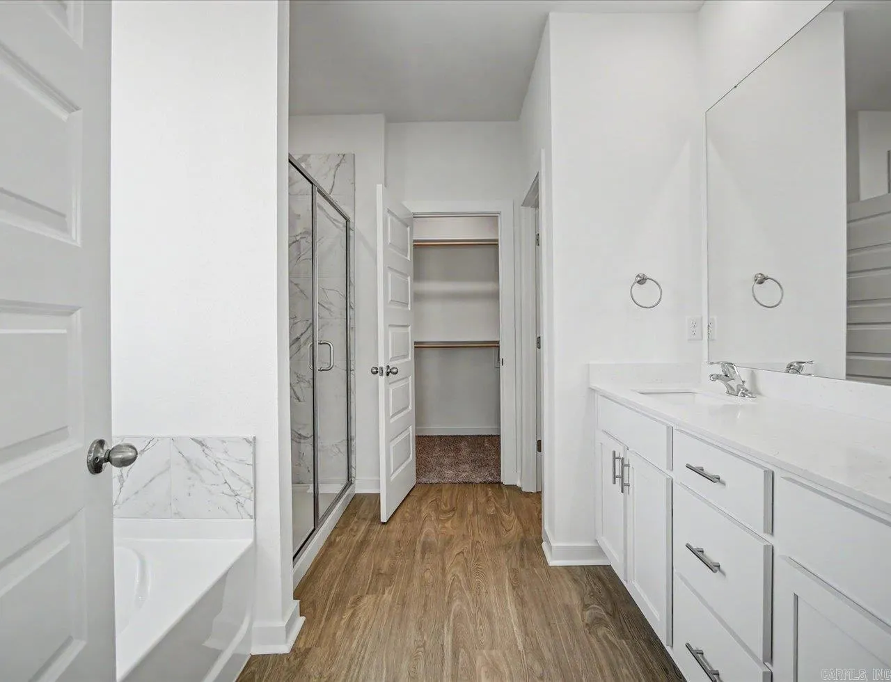 Property at 104  Mikah - Image 17