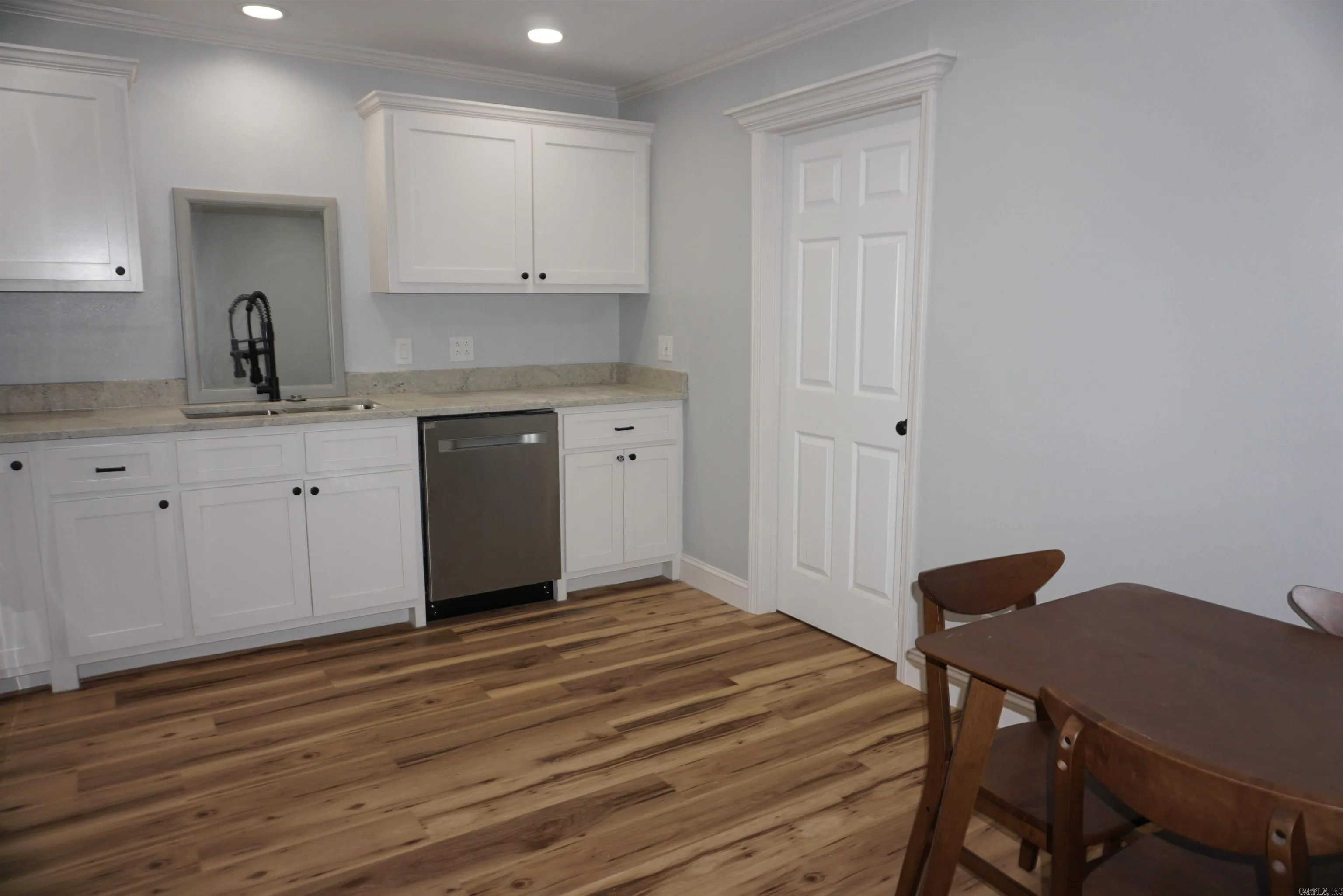 Property at 801  Richardson - Image 12