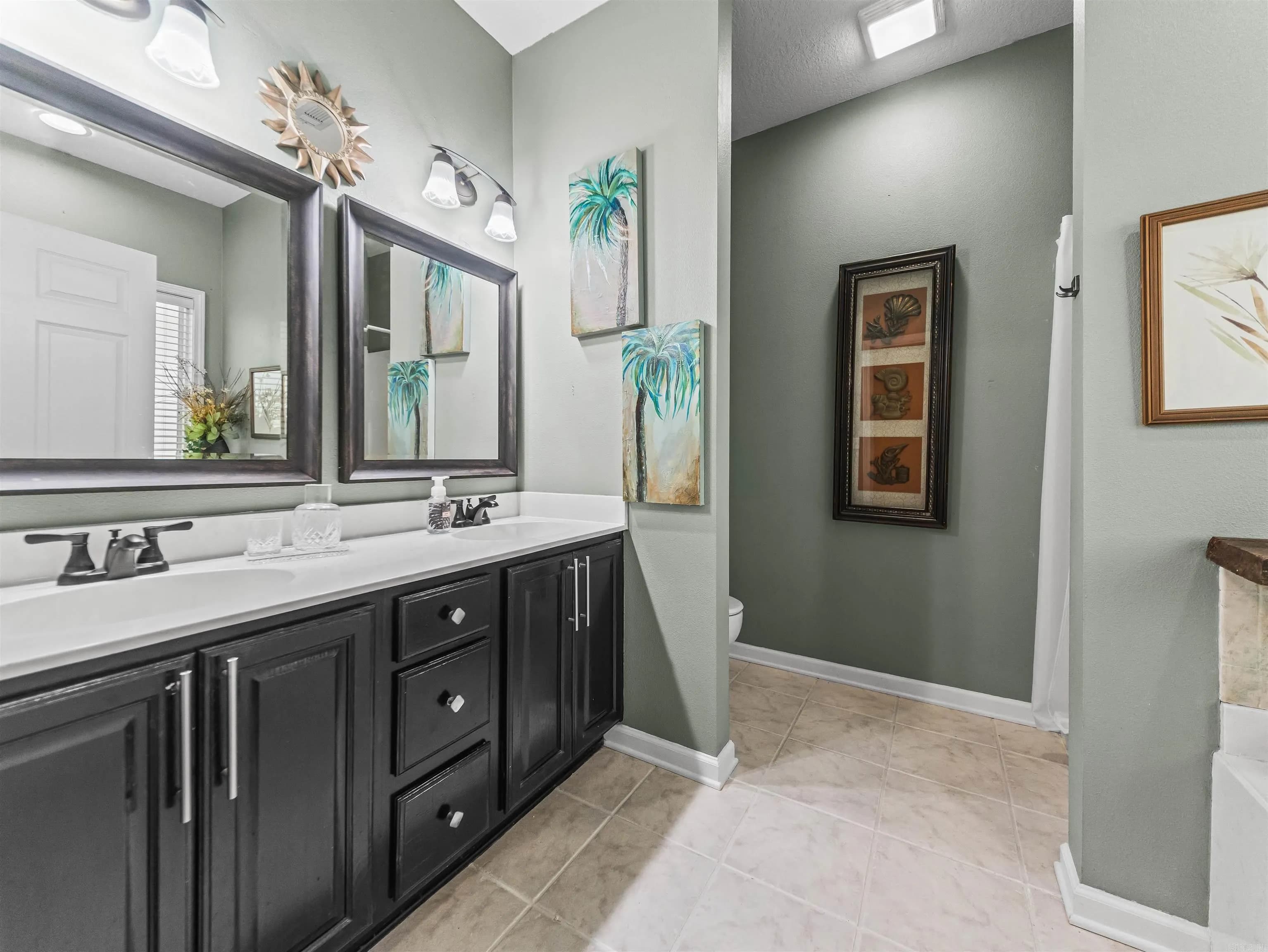 Property at 230  Pizarro - Image 23