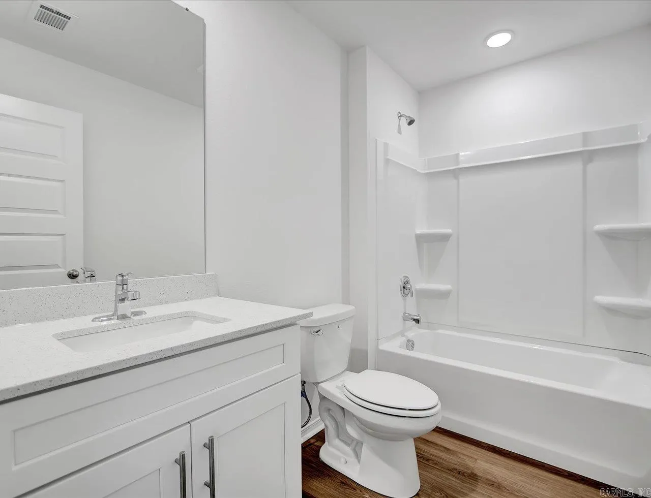 Property at 612  Chakka - Image 17