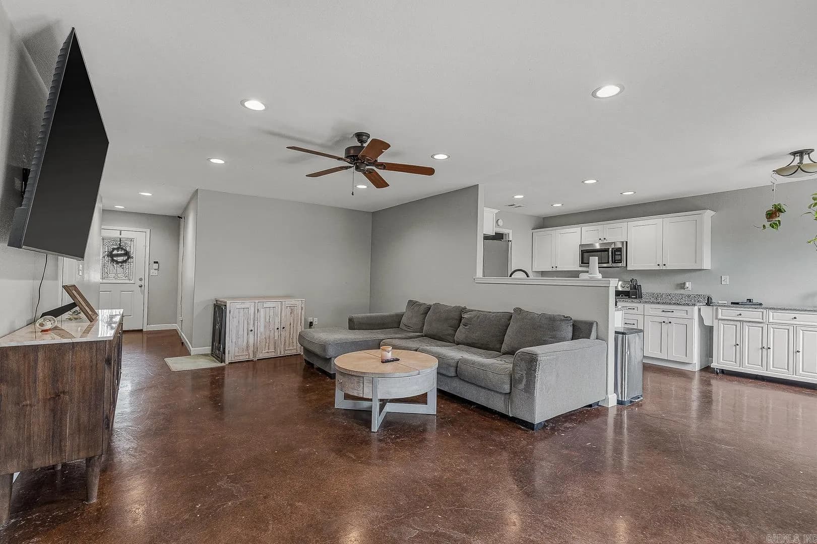 Property at 111  Cameron - Image 3