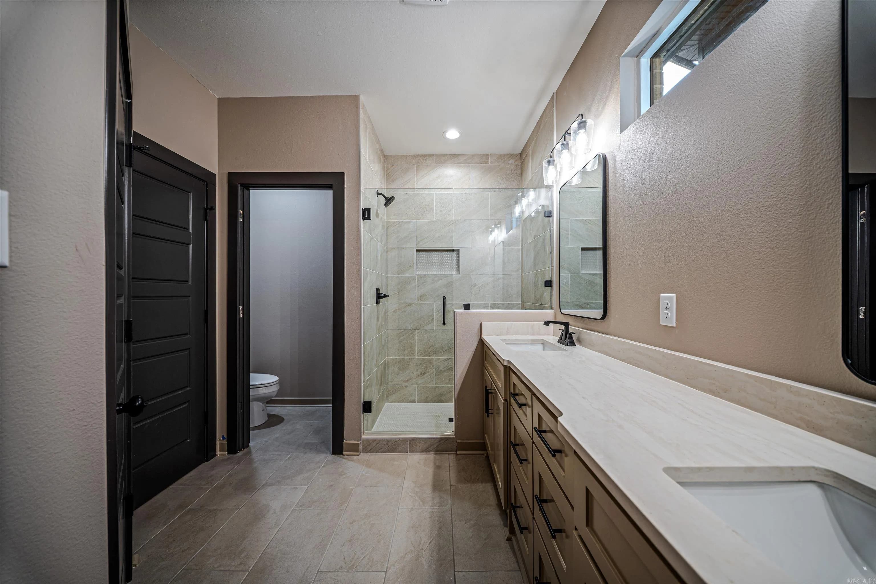 Property at 1126  Grand teton - Image 23