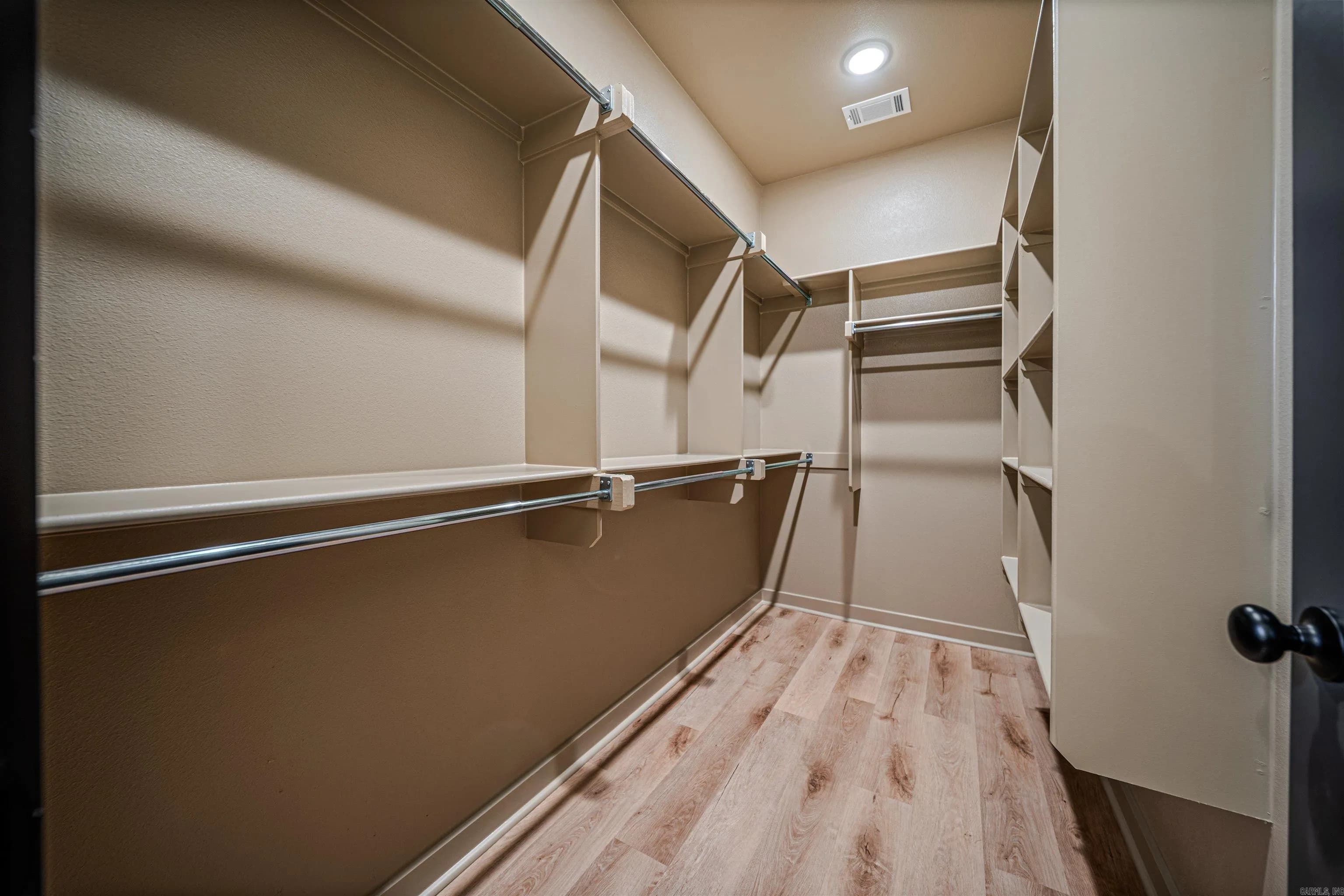 Property at 1126  Grand teton - Image 16