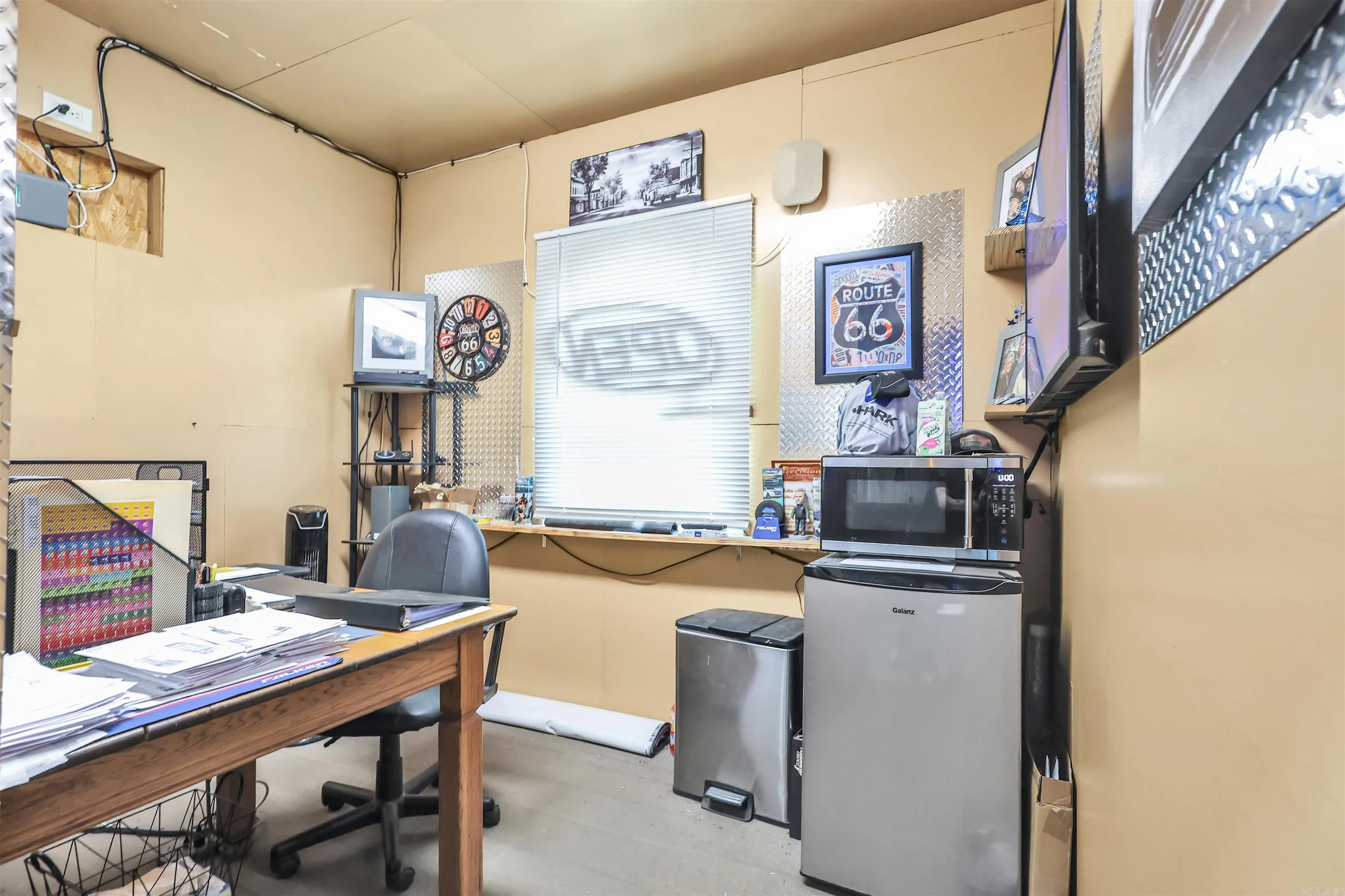 Property at 101  Caney - Image 30