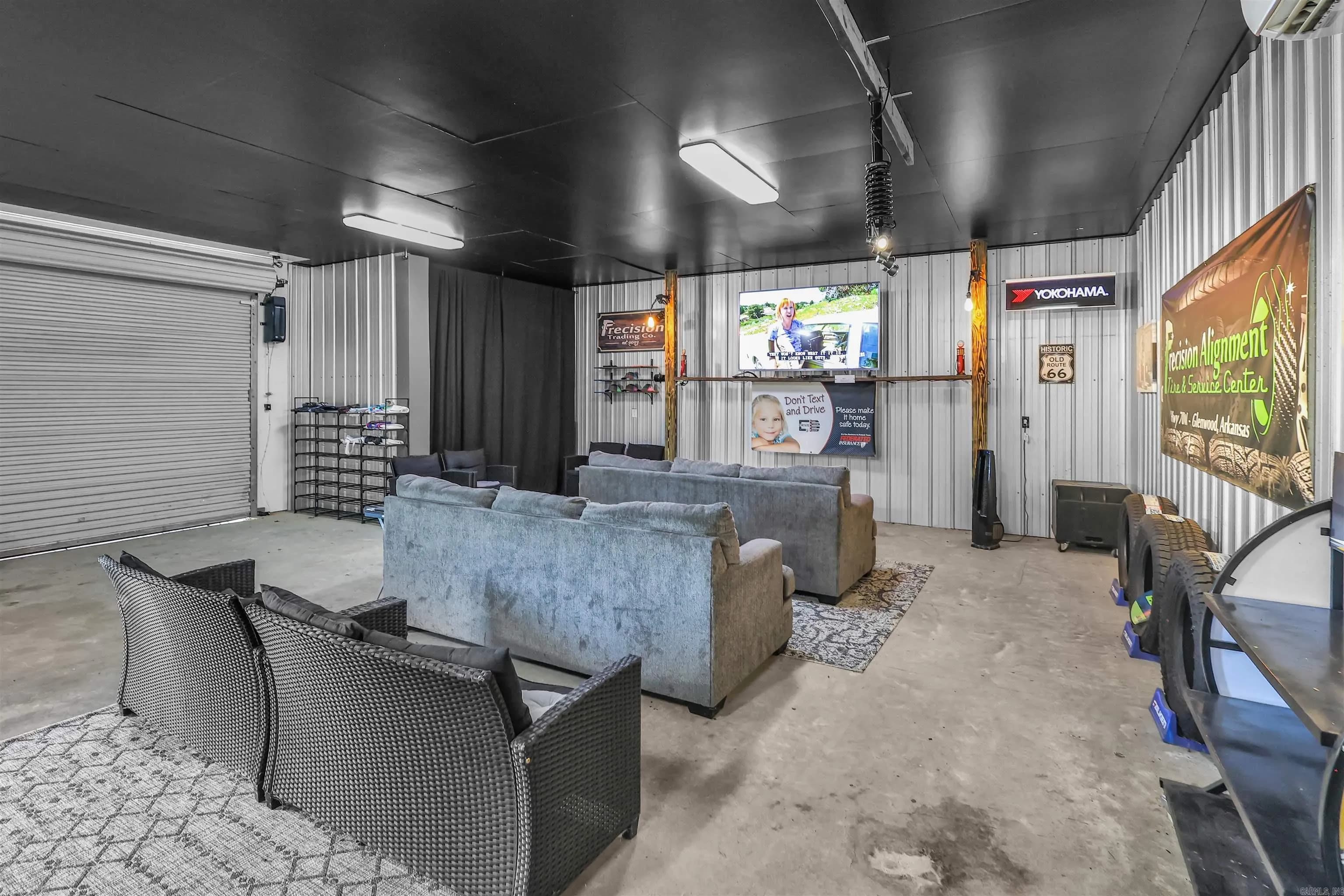 Property at 101  Caney - Image 24