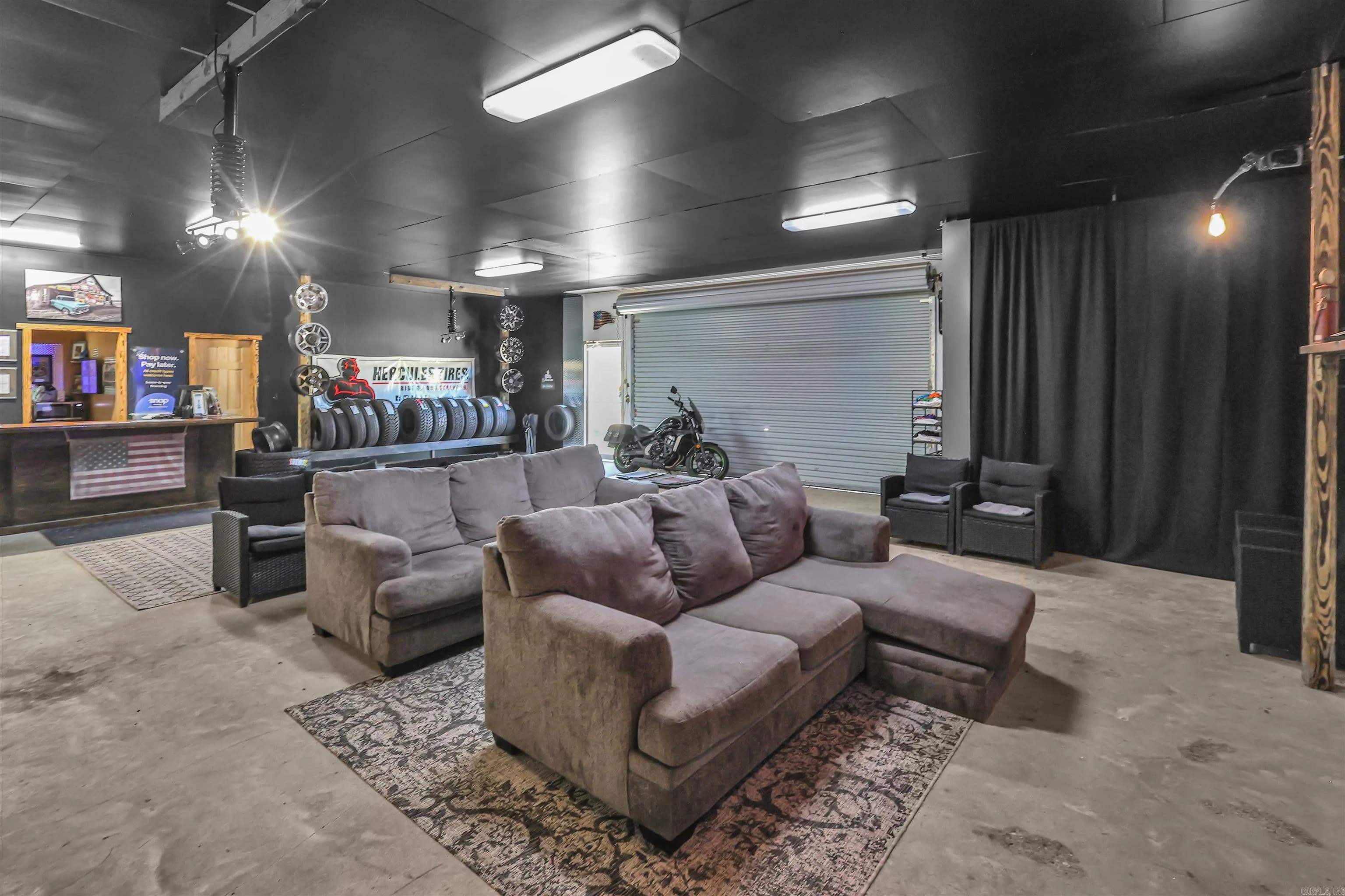 Property at 101  Caney - Image 34
