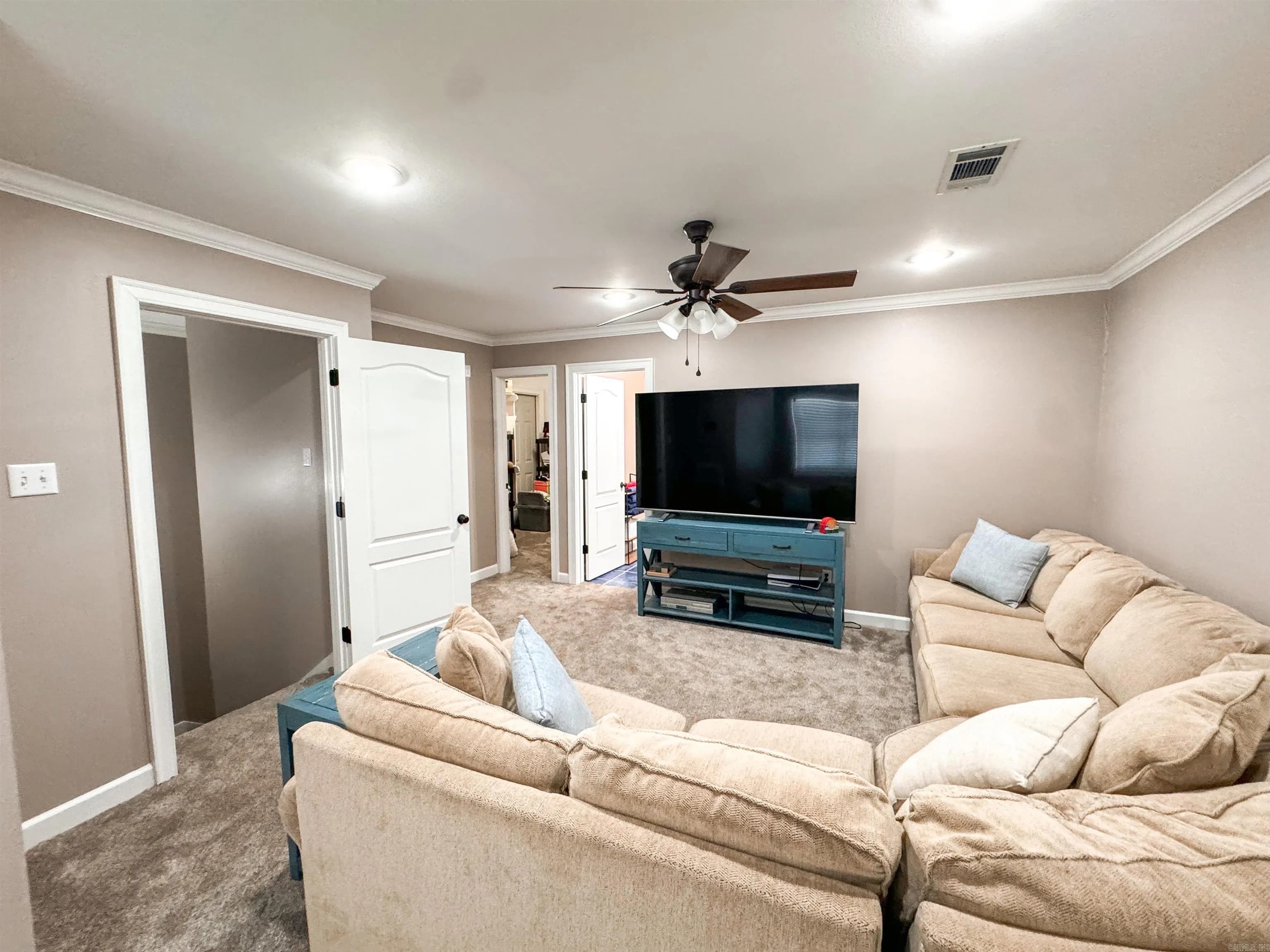 Property at 114  Ledgestone - Image 36