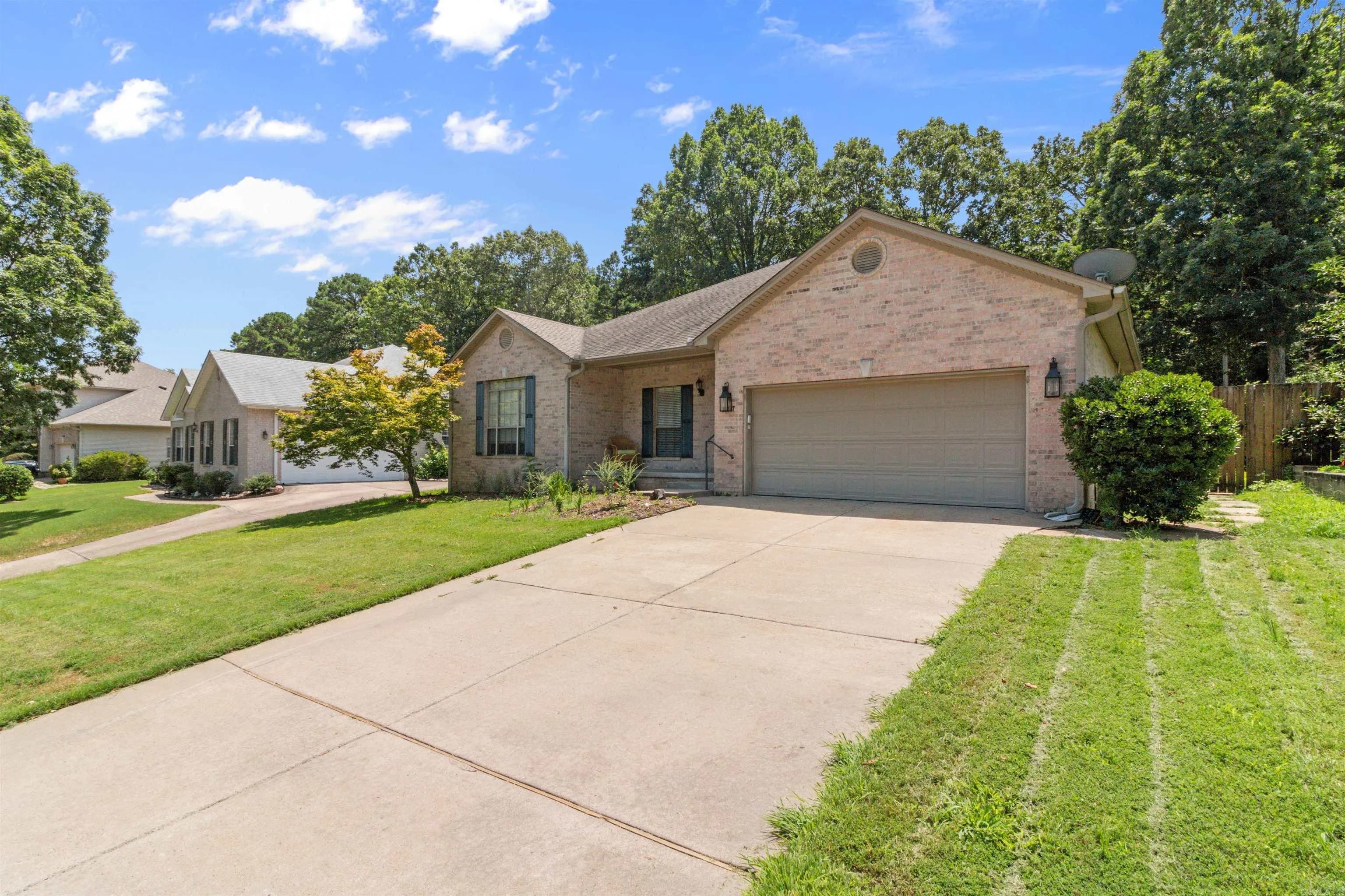 Property at 13717  Napoleon - Image 2