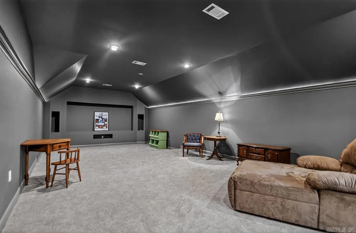 Property at 8  Weatherstone - Image 35