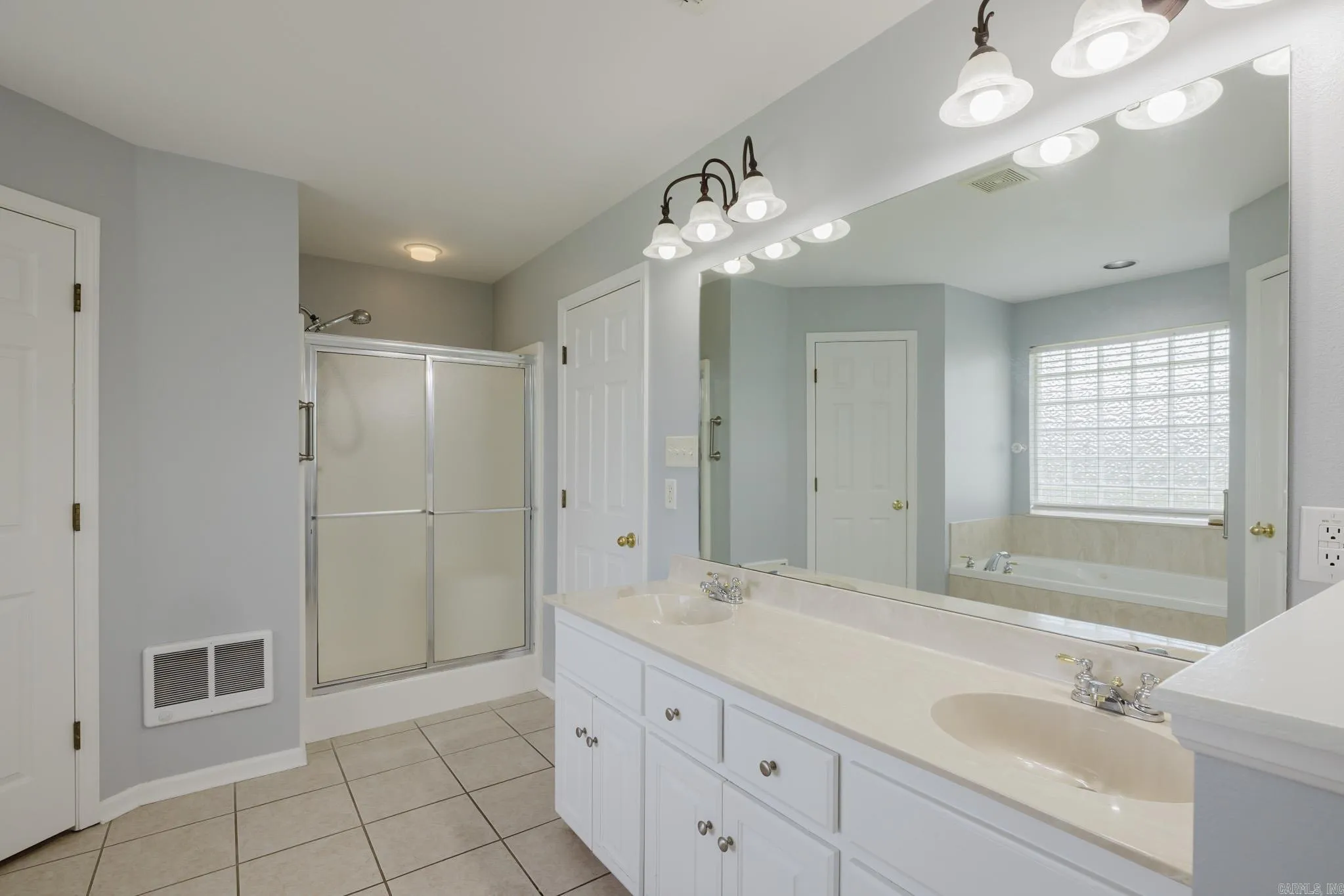 Property at 3622  Heritage farm - Image 22