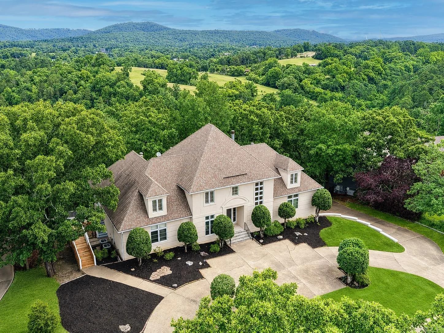 Property at 323  Whispering hills - Image 3