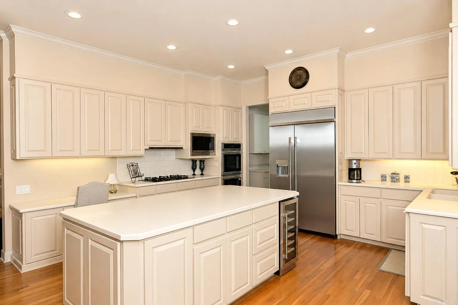 Property at 323  Whispering hills - Image 15
