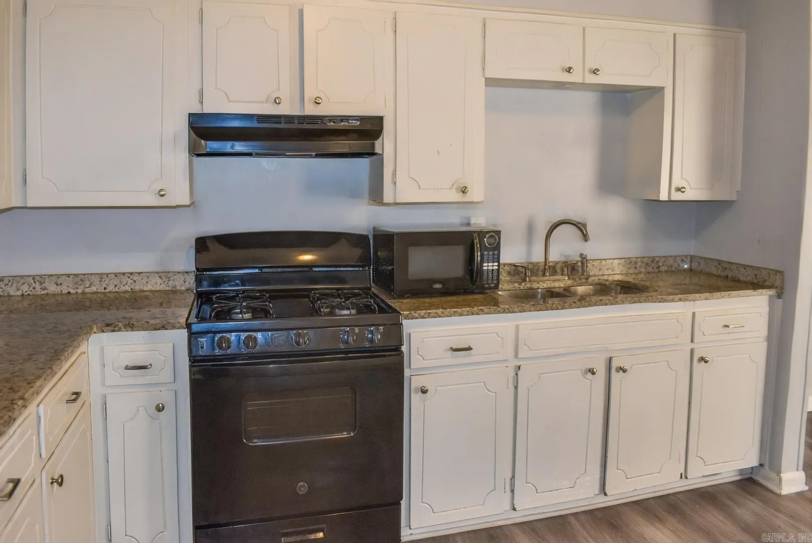 Property at 1518 W 35th - Image 15