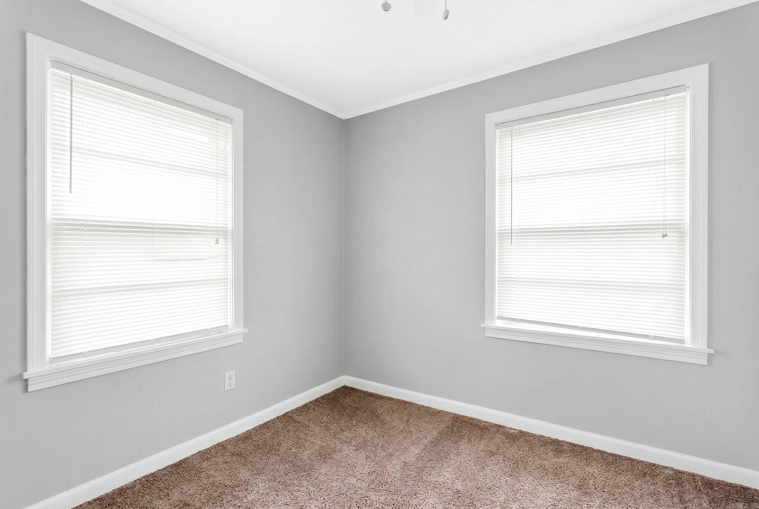 Property at 1518 W 35th - Image 8